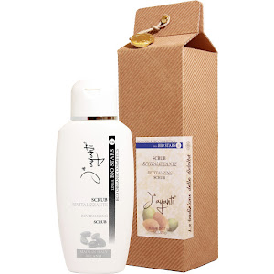 41081 Revitalizing Scrub 200ml 有機豐營透白磨砂霜 (best before 07/22)