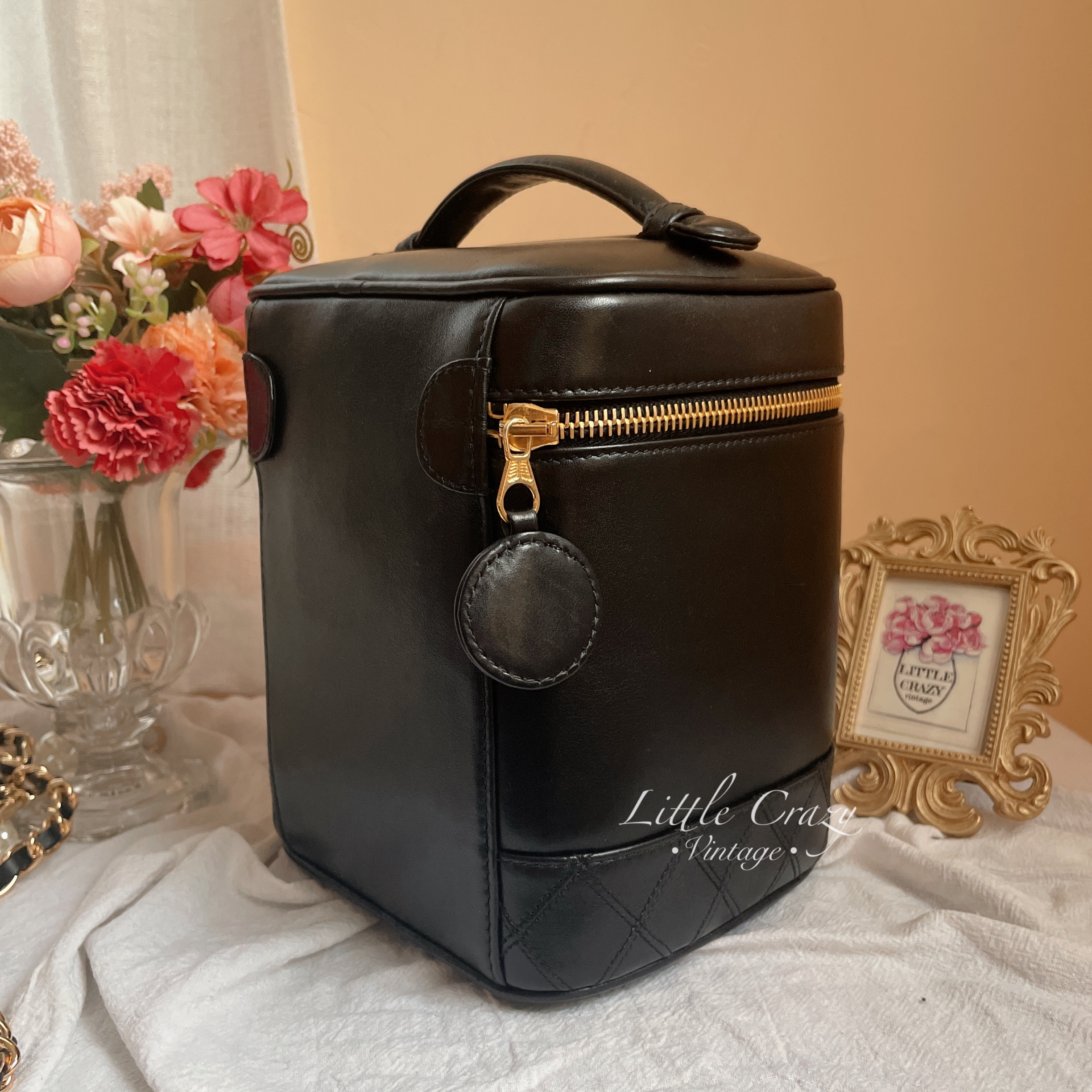 超美品Chanel vintage vanity case +chain | Little Crazy Vintage