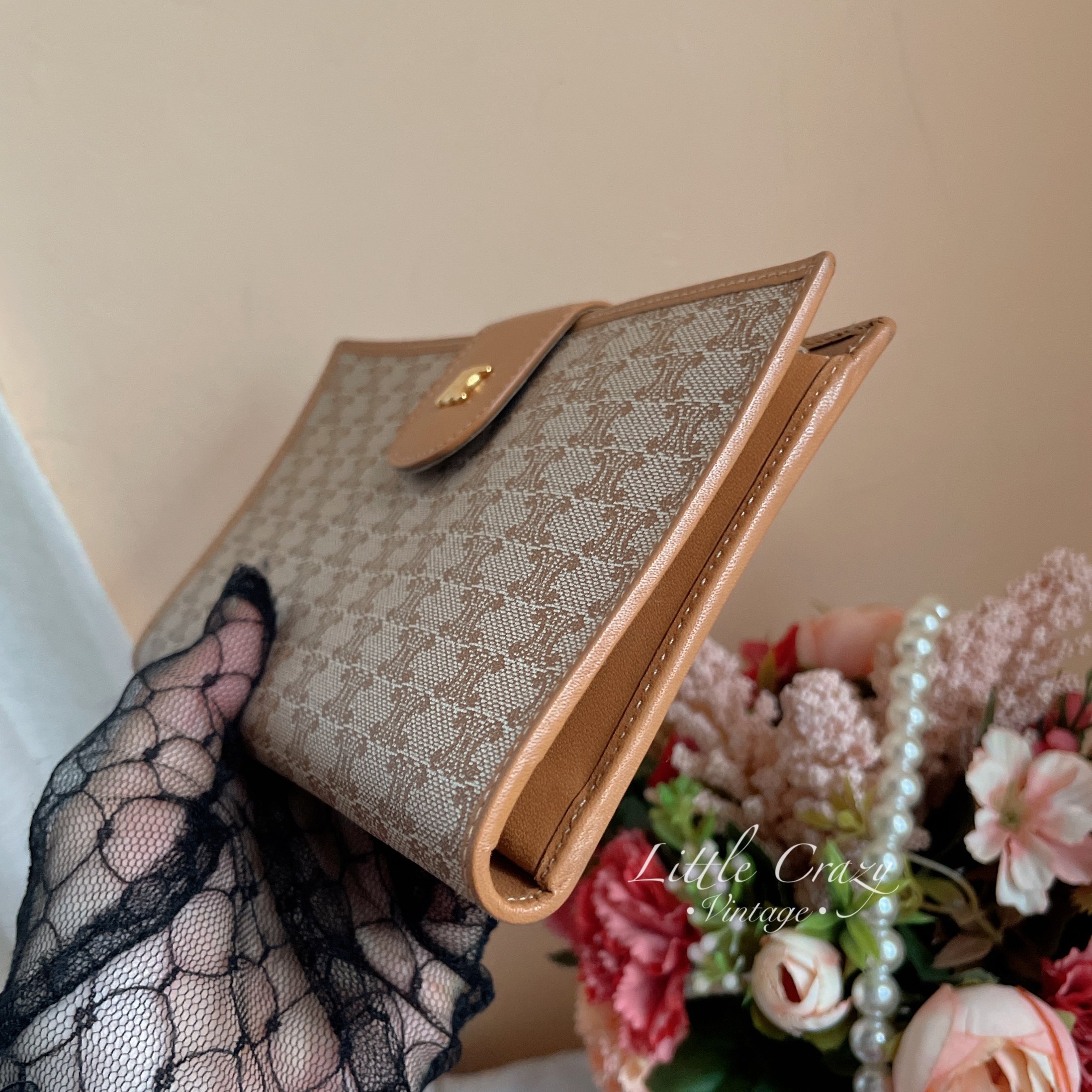 超美品Celine vintage long wallet beige macadam | Little Crazy Vintage