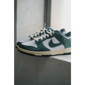 Nike-Dunk-Low-Vintage-Green-DQ8580+-+100-( | GILL STUDIO