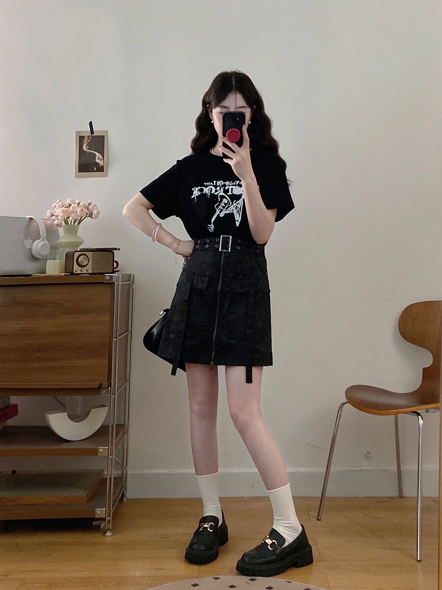 B285(3307) 美式甜酷假两件吉他印花拼下摆工装感口袋黑连身裙