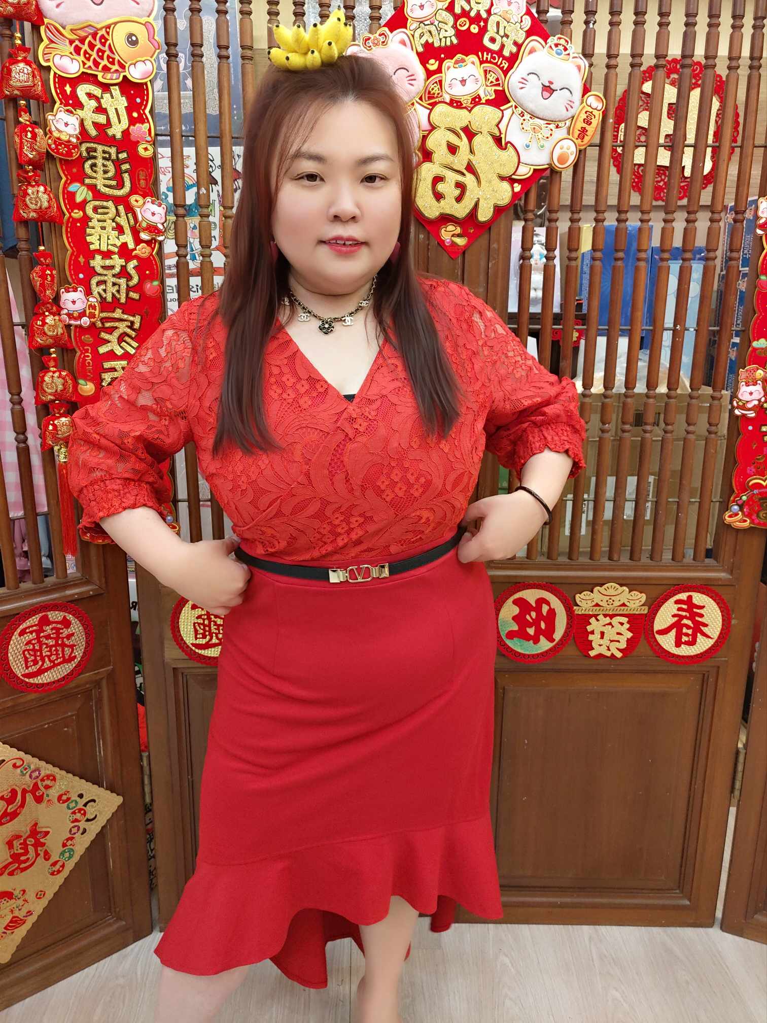 OTE12 BE#06-502708 拼蕾丝修身V领连衣裙