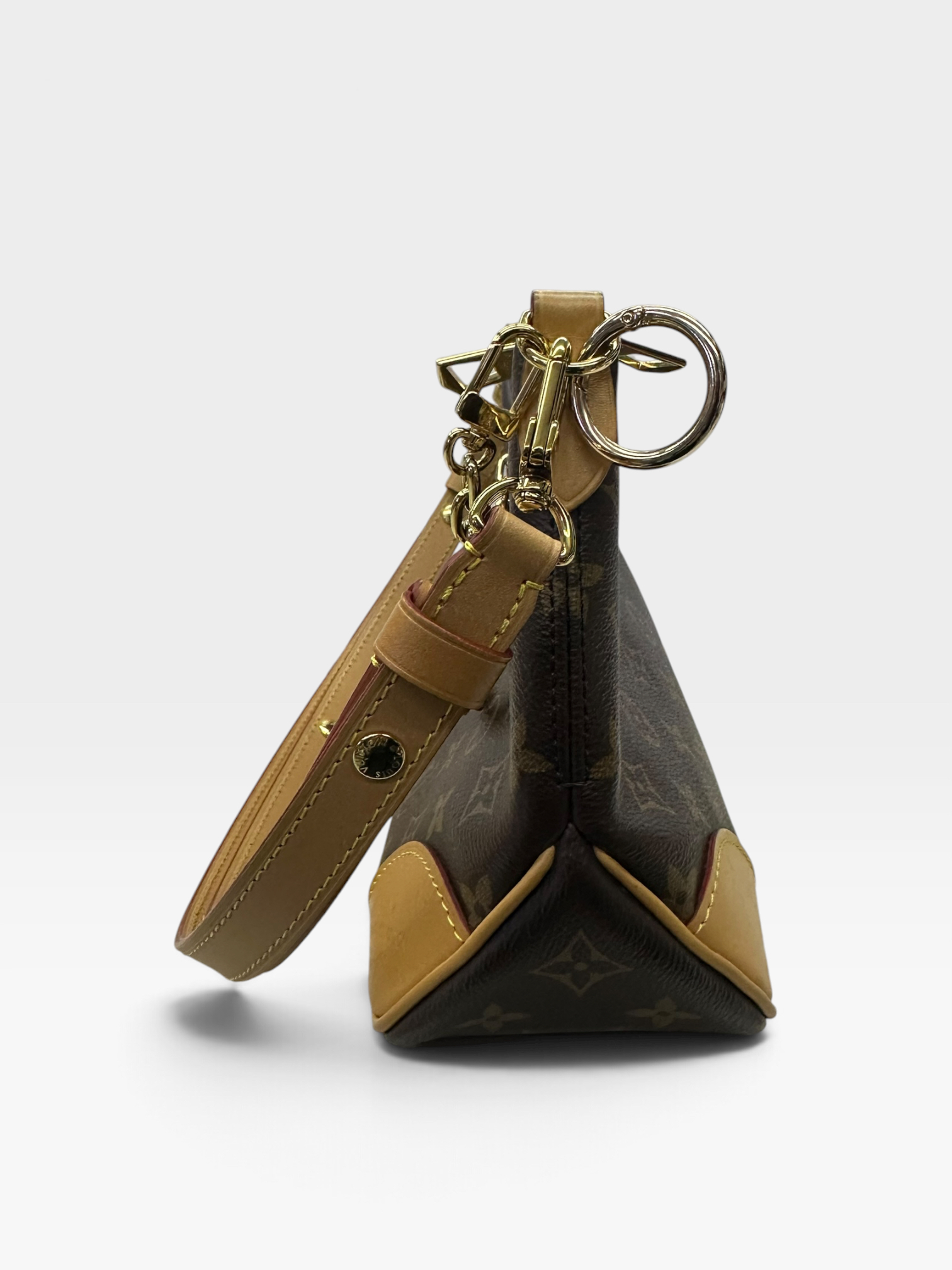 Pre-Owned LV Boulogne / Product Code: 092405
