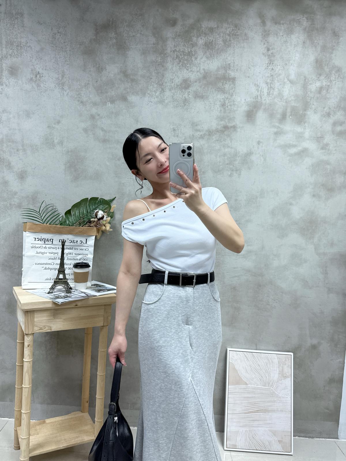 G15 斜膊鍋釘棉質Top