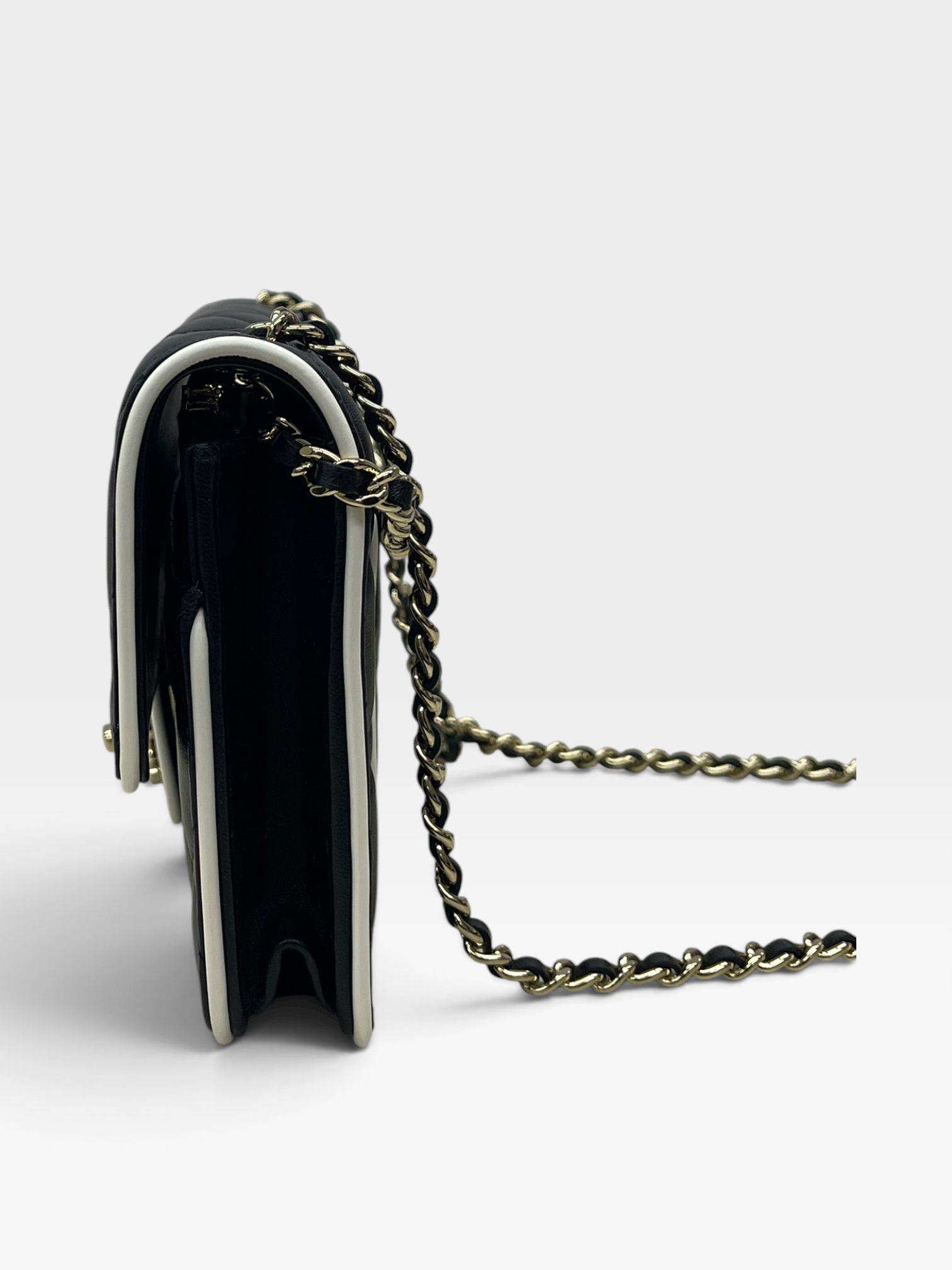 Pre-Owned CHANEL Flap Bag / Product Code: K090418