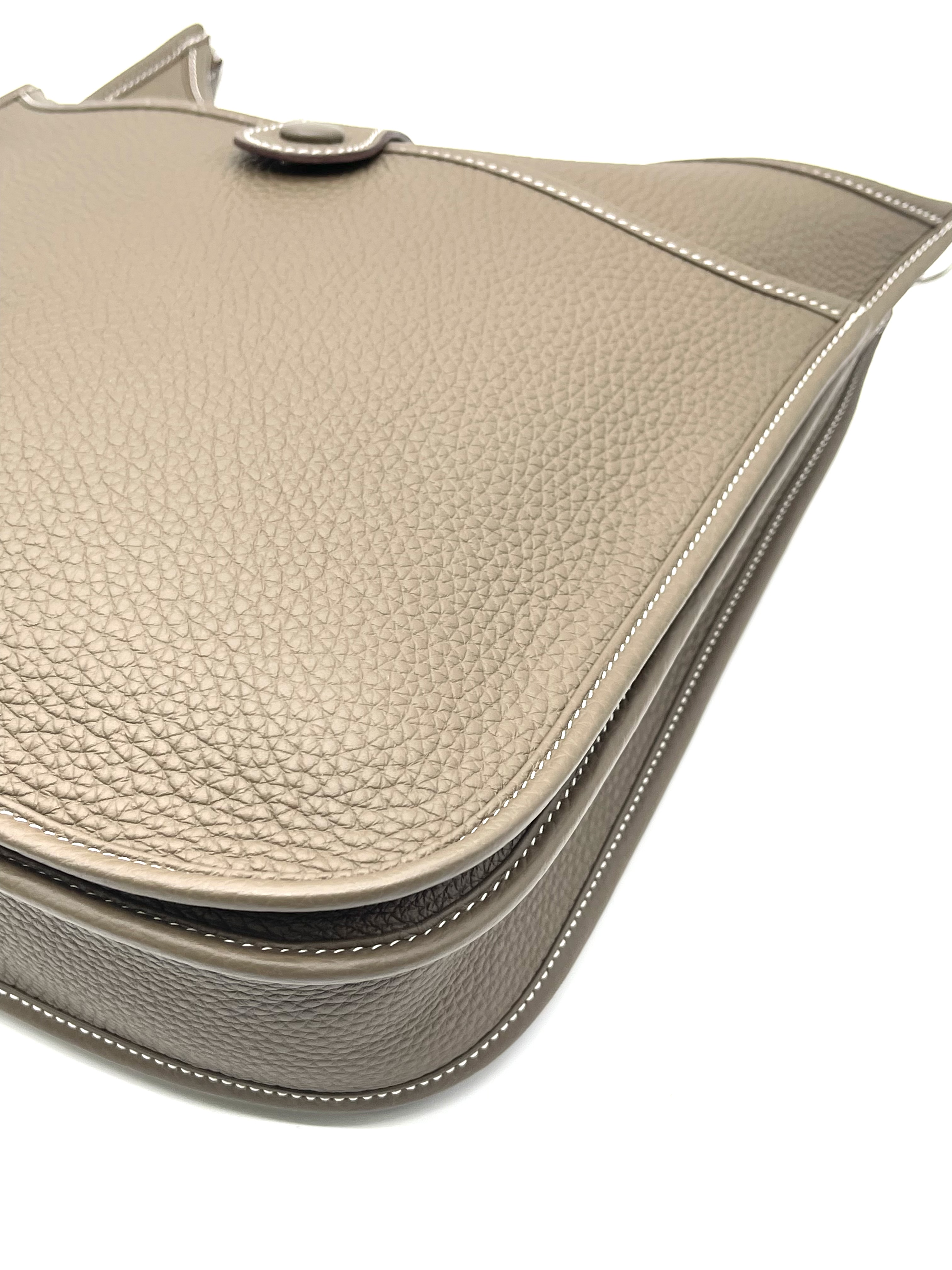 Pre-owned Hermes E29 Stamp B / Product Code: 26040312