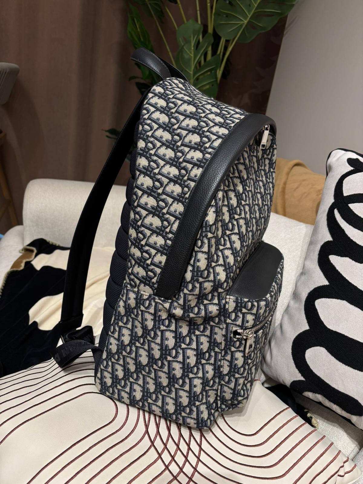 Dior Rider Oblique Backpack 100%Authentic, 98%New ✅收據✅ certificate✅Dust bag