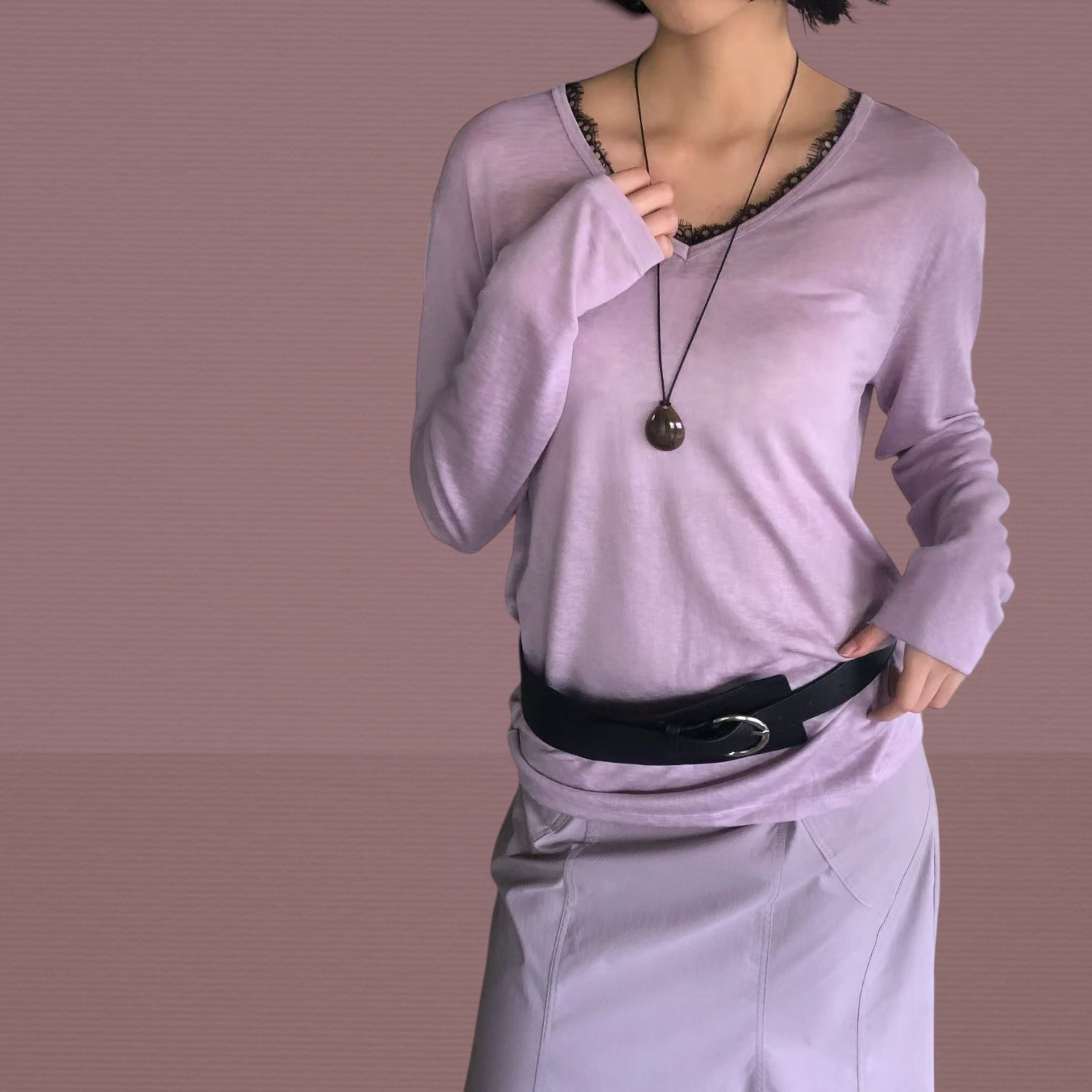 221147 V領喱士邊