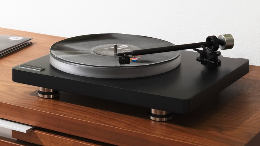 Clearaudio Compass Belt Drive Turntable