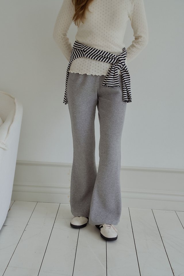 Momoann | Simple Bootcut(with Mom)
