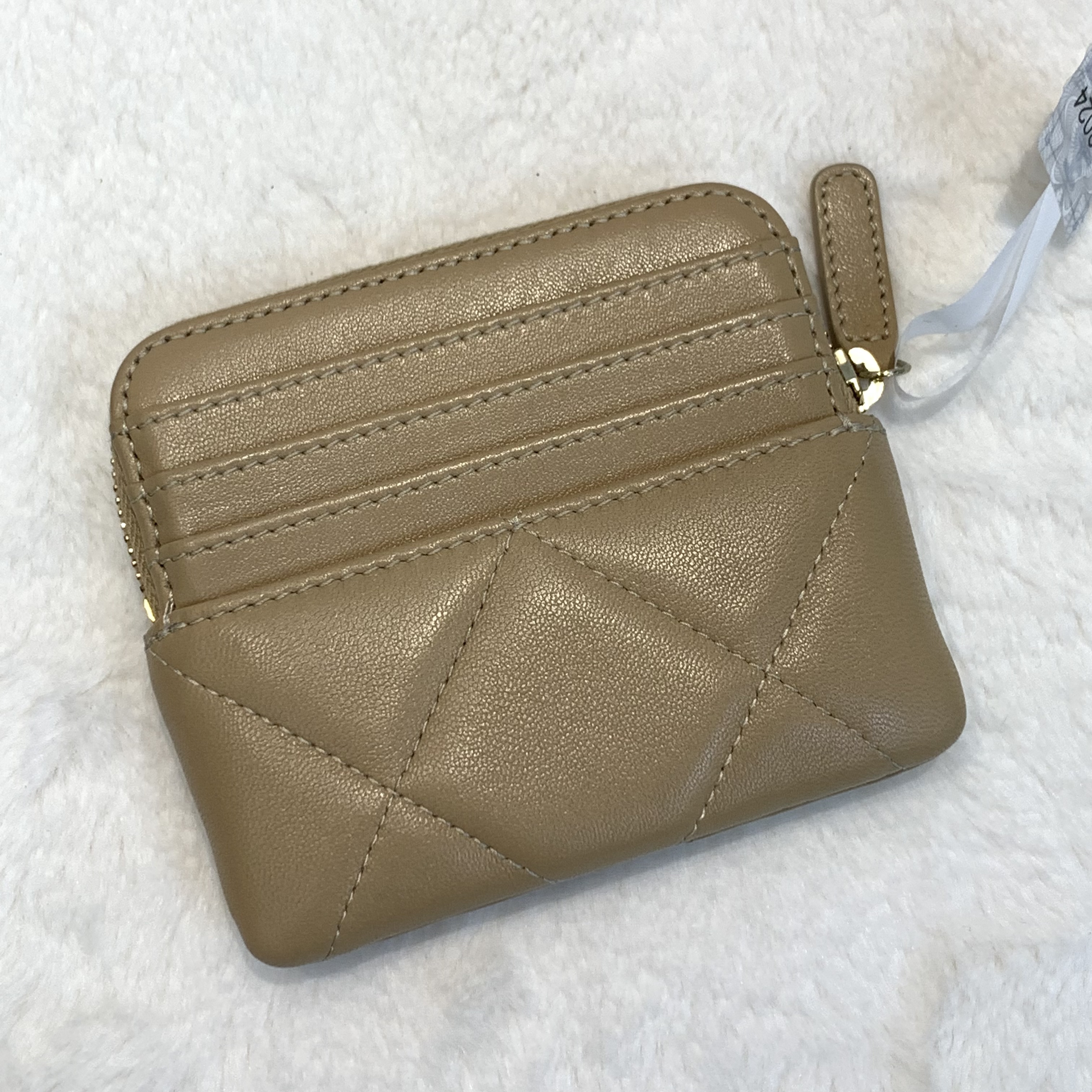 Chanel 19c奶茶色系銀包🤎