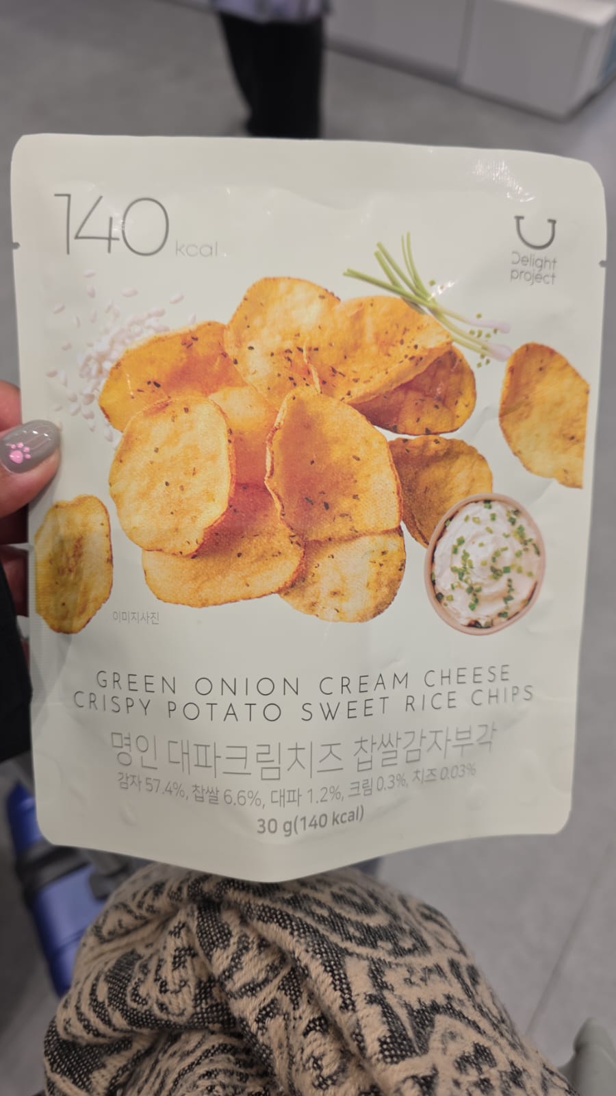 green onion cream cheese crispy potato sweet rice chips