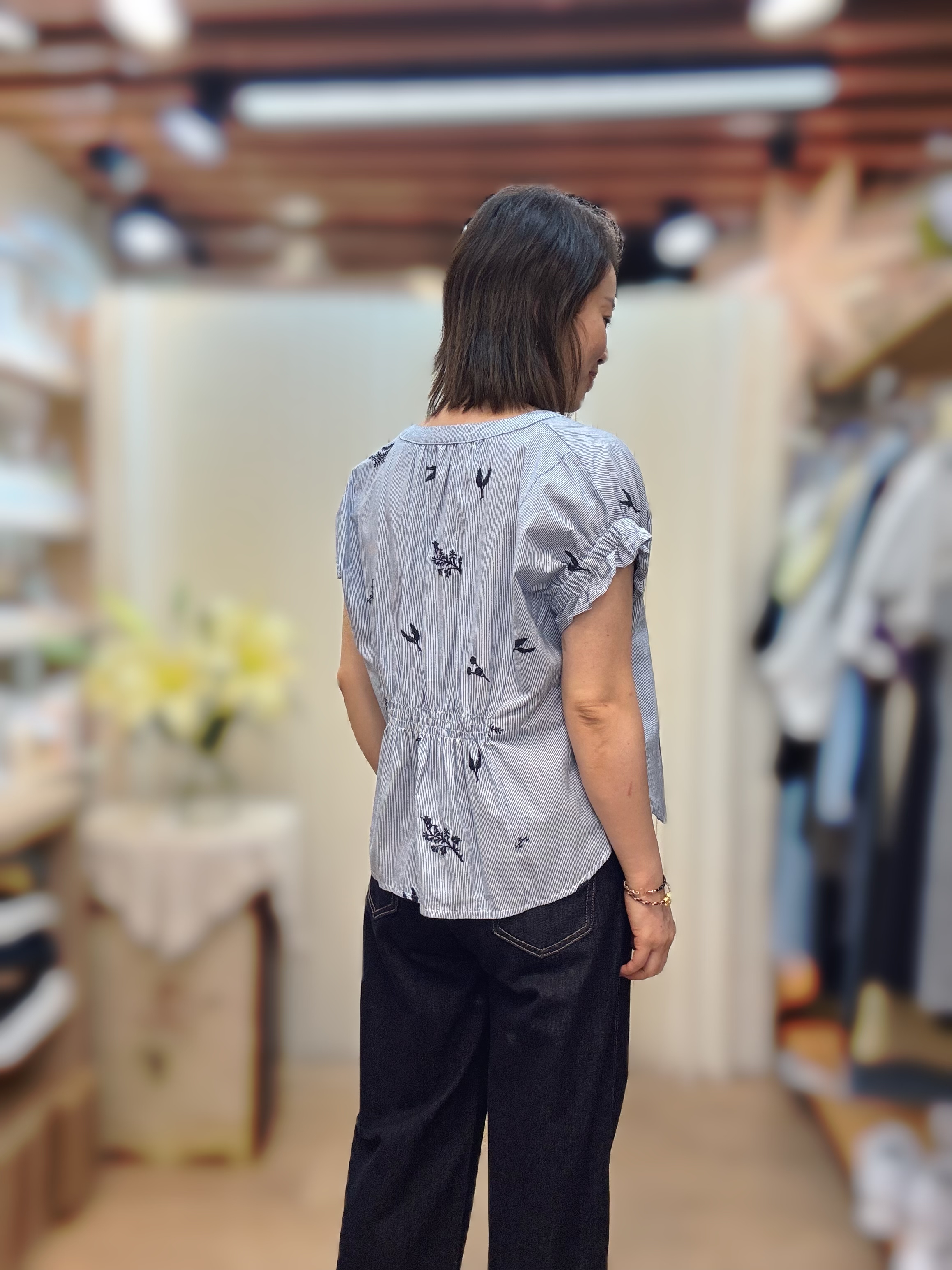 刺繡V領衫 M679 844209279