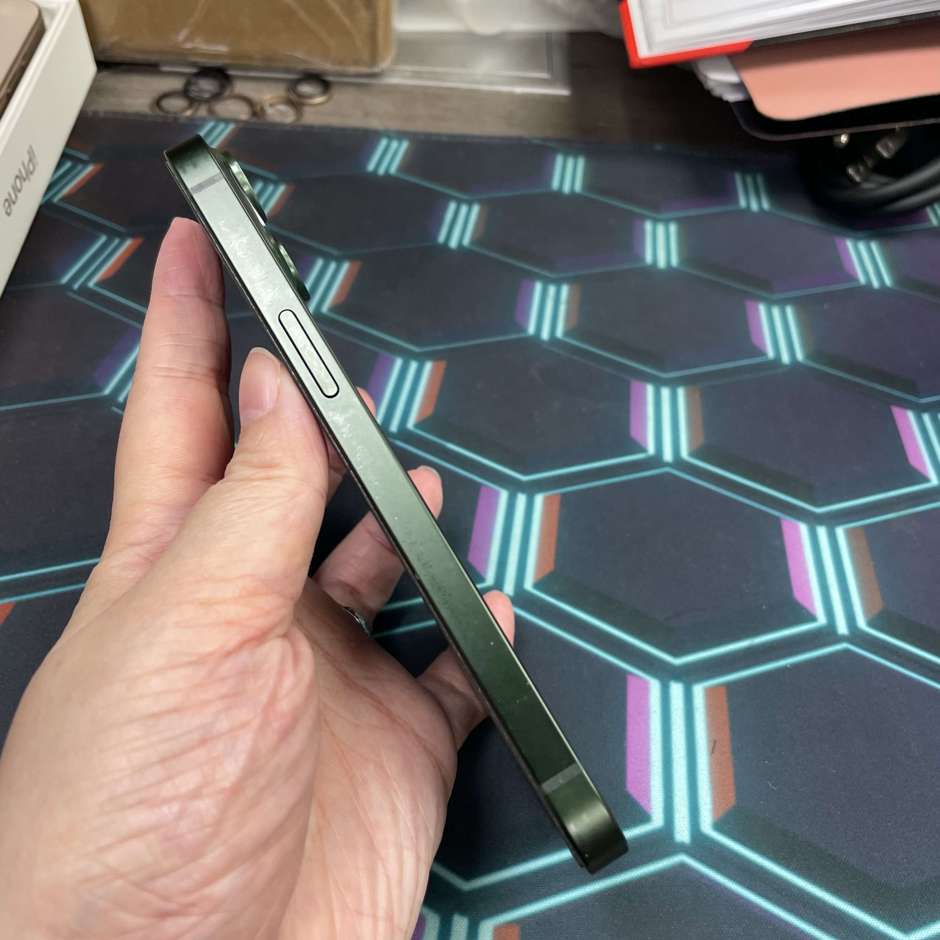 *8350 13 超靚機 256GB 電71 綠色 green