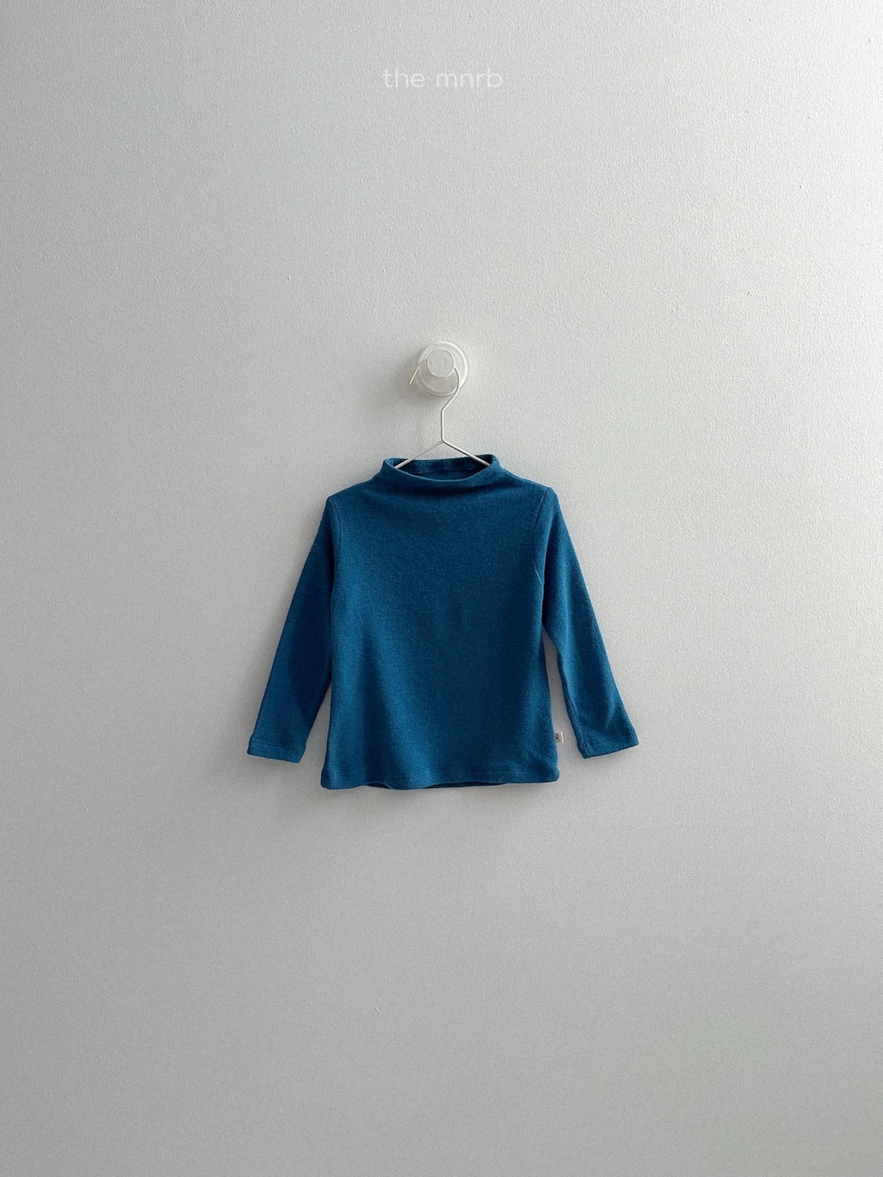 Mnirobe | angora mock neck tee