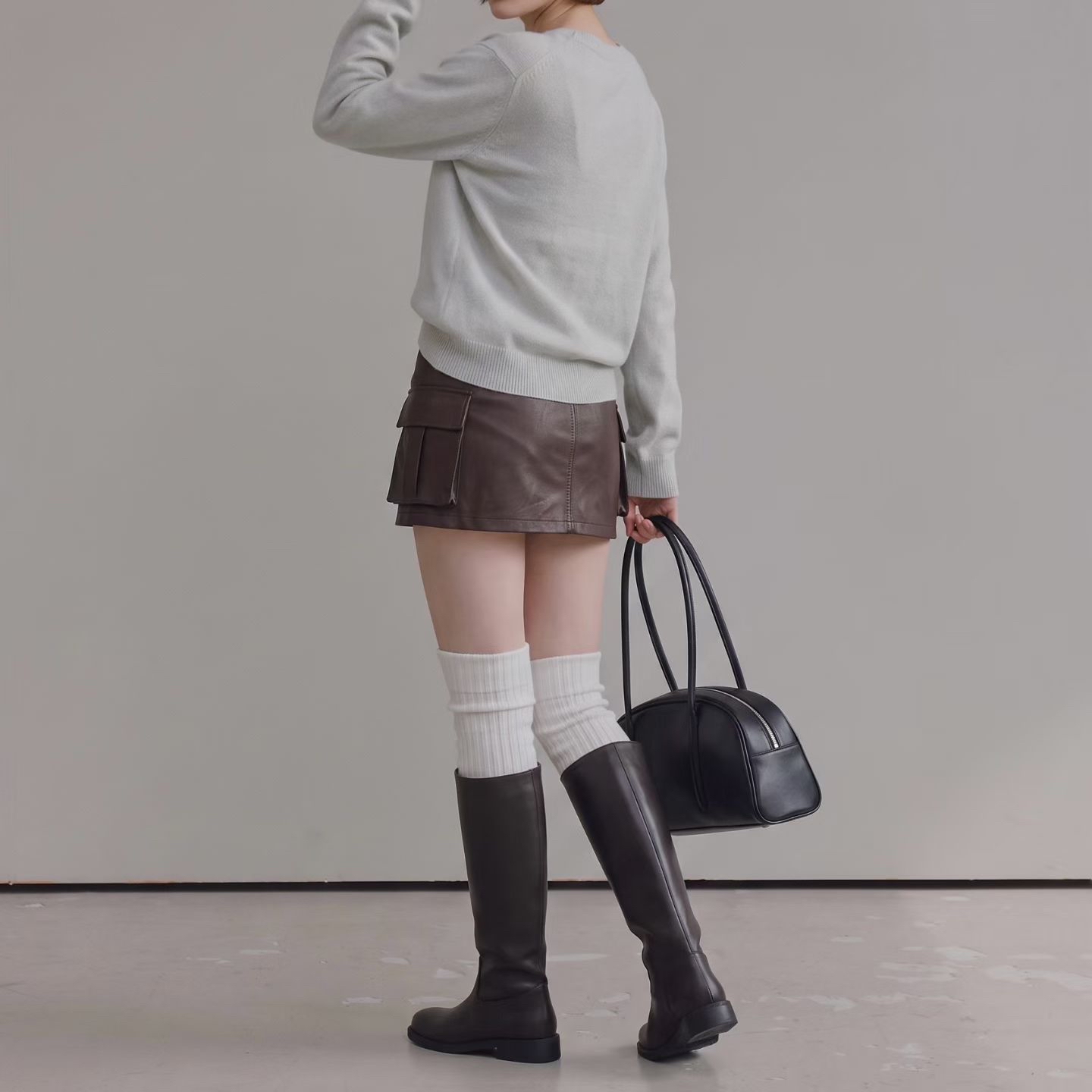 【新品牌Lampas】預訂_Classic Elongated Lambskin Shoulder Bag By Lampas