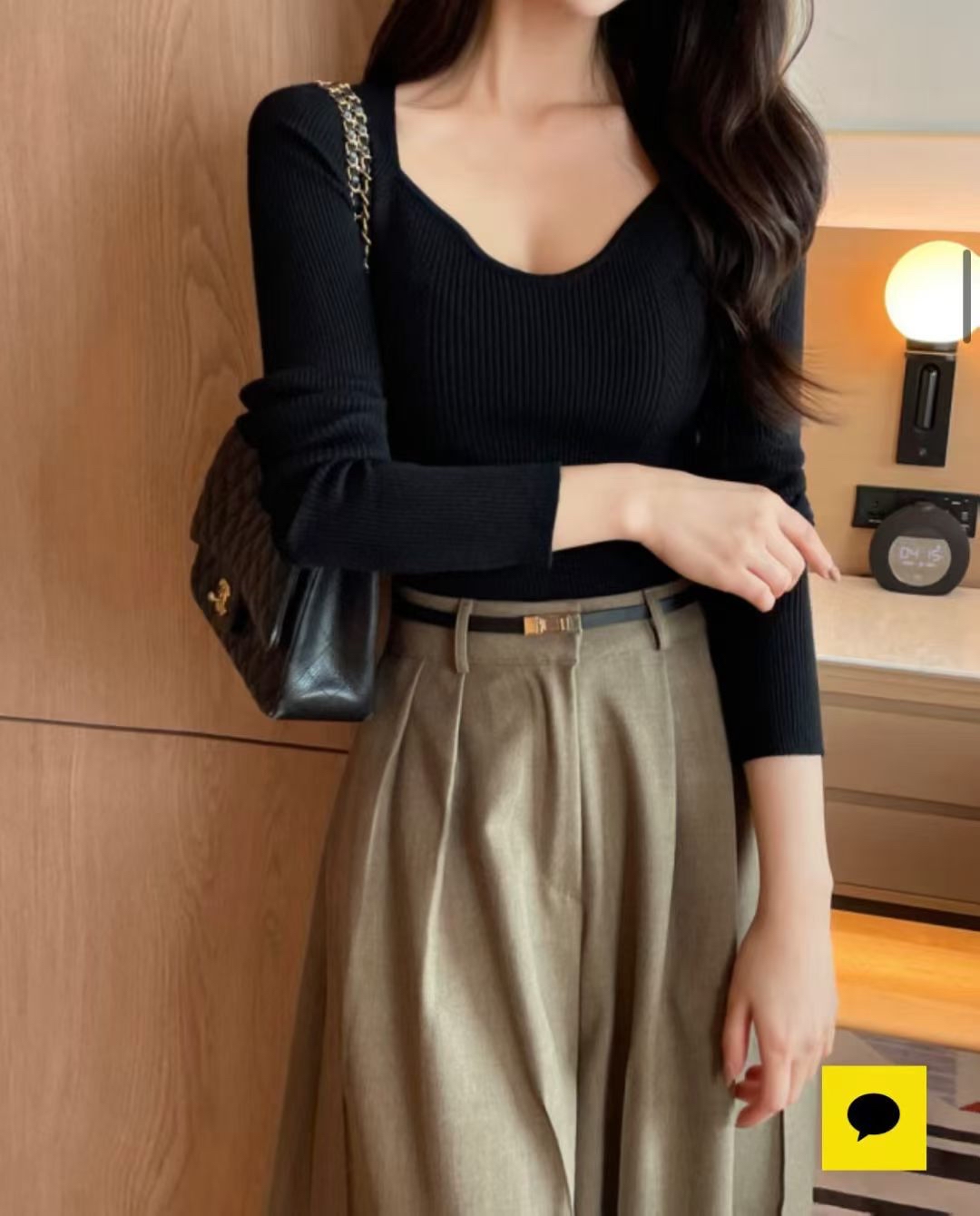 Heartneck knit top