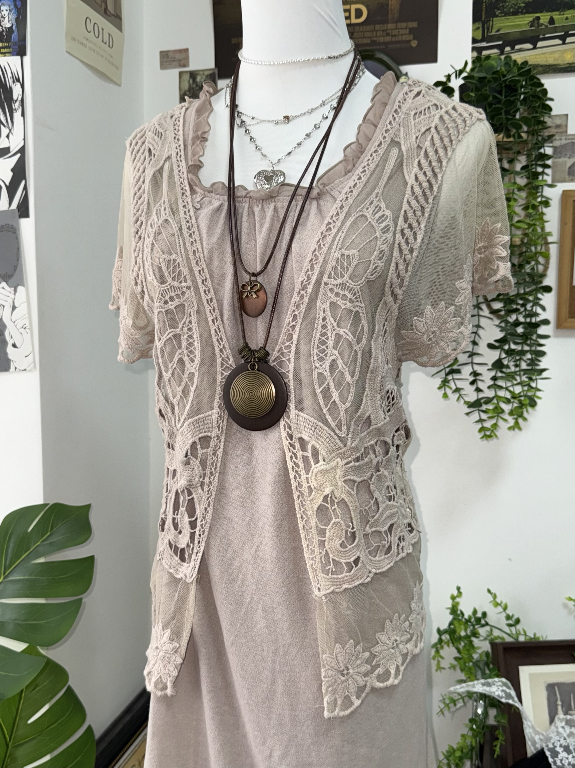 Mori Dusty Rose Sheer Lace 3-Piece Set