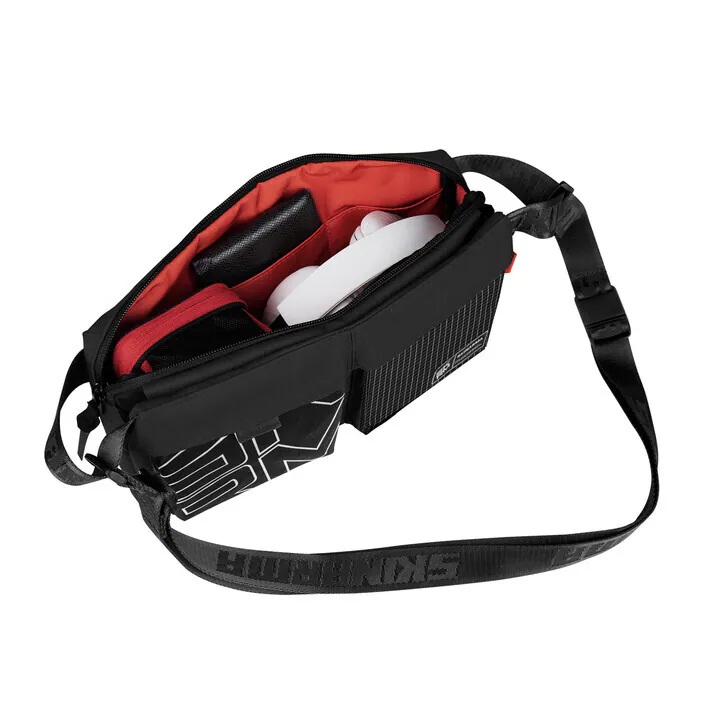 SKINARMA Crossbody Jager 防水防撕裂尼龍斜背包