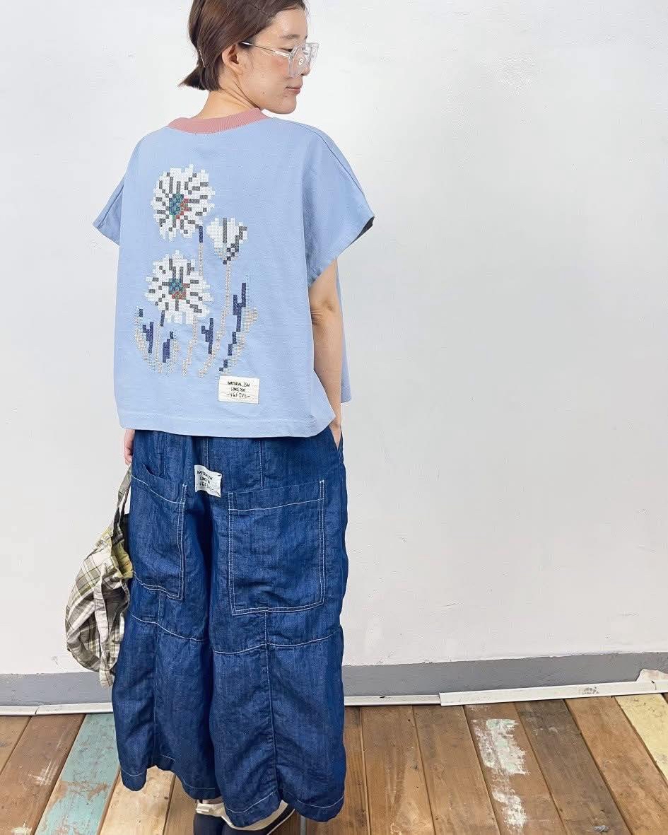4N5刺繡花Tee