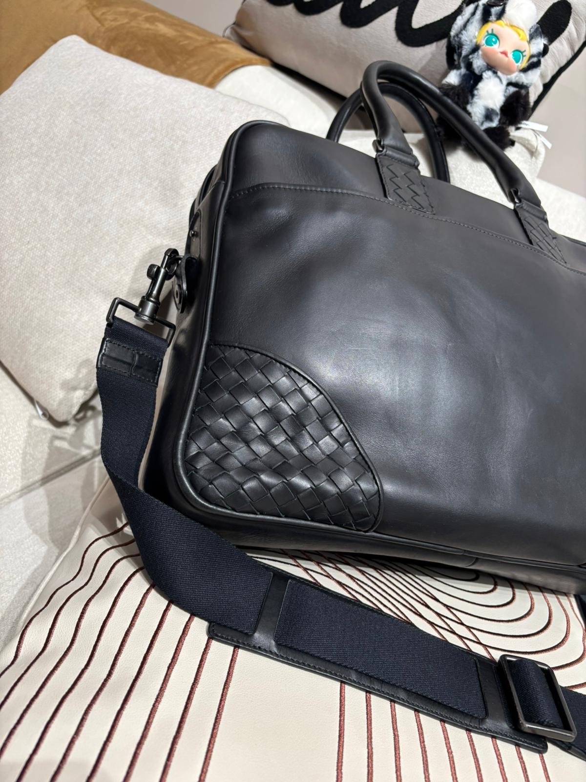 Bottega Veneta BV Black Intrecciato Leather Briefcase Bag 100%Authentic, 90%New ✅Dust bag