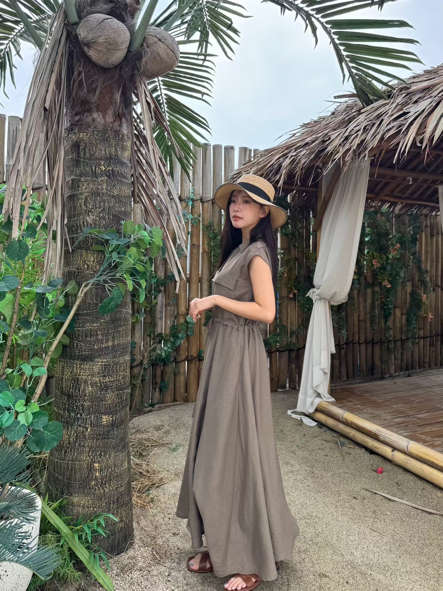 M12 束腰開叉連身裙