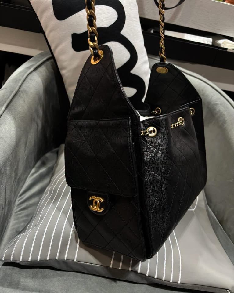 Chanel 25 Small 黑色荔枝牛皮 Hobo Bag  100%Authentic, 98%New  ✅收據✅晶片✅Dust bag✅Box