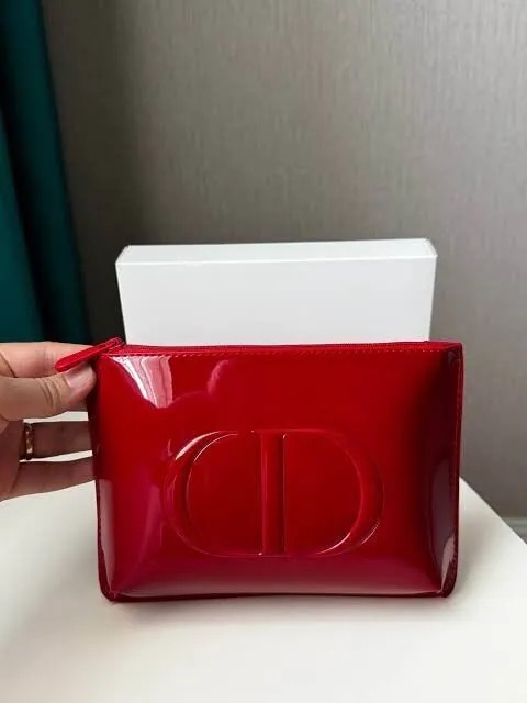 💯DIOR 紅色漆皮立體Logo 贈品化妝袋 (有盒)