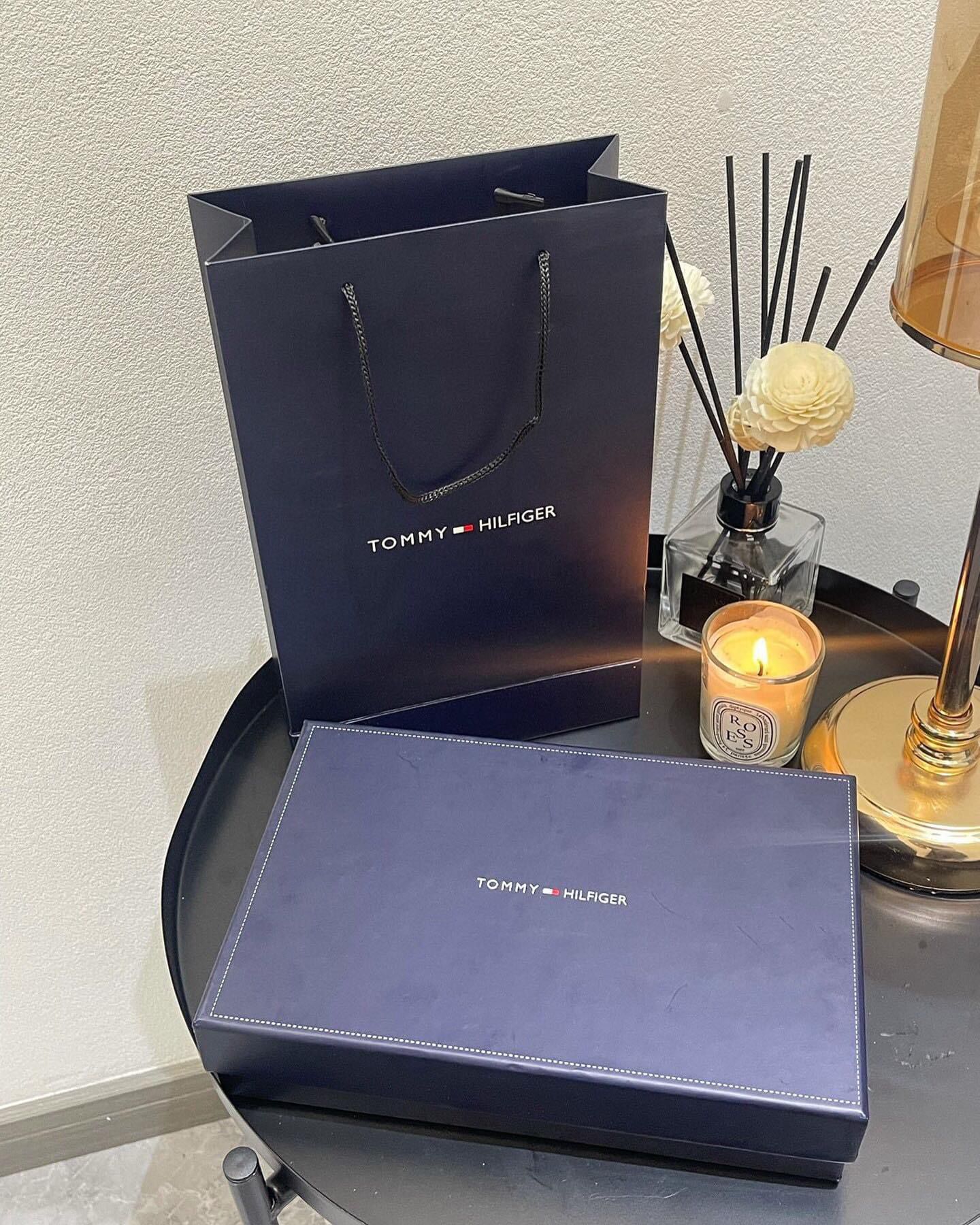 $88套。Tommy男士皮帶銀包兩件套裝