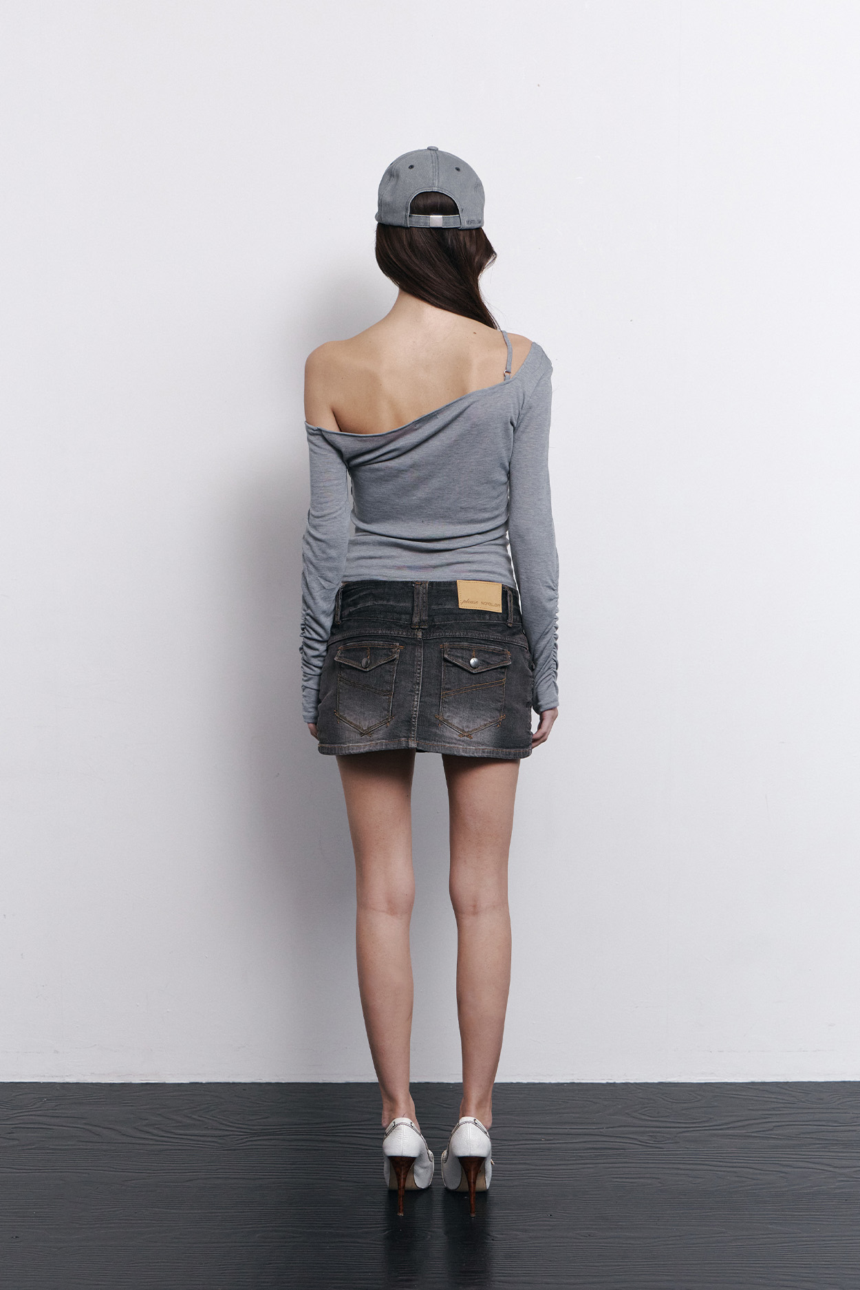 pleaseNOFOLLOW - Halo Unbal Shirring Long Sleeve Top (Melange Grey)