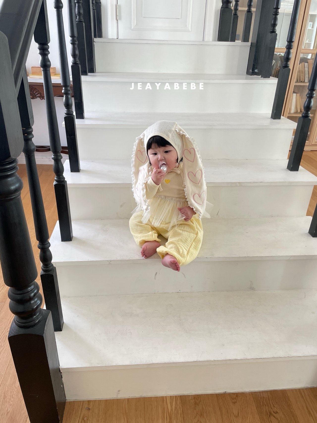 🇰🇷jeayabebe set (tee+pants)