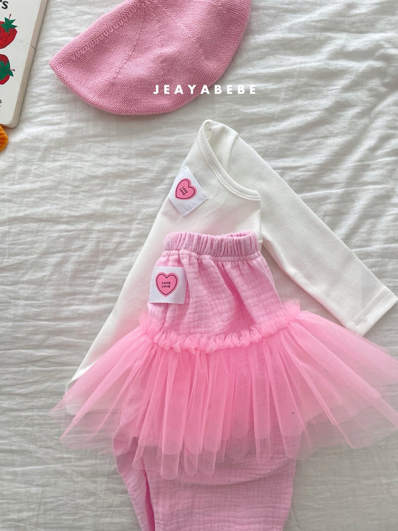 🇰🇷jeayabebe set (tee+pants)