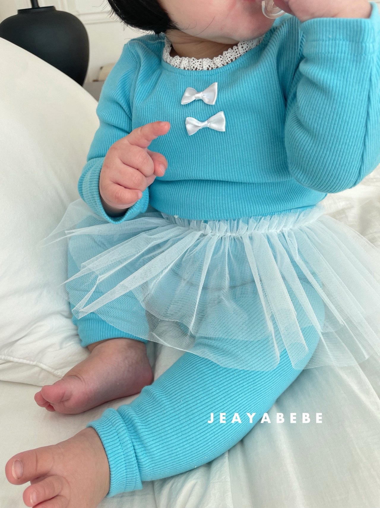 🇰🇷jeayabebe set (tee+pants)