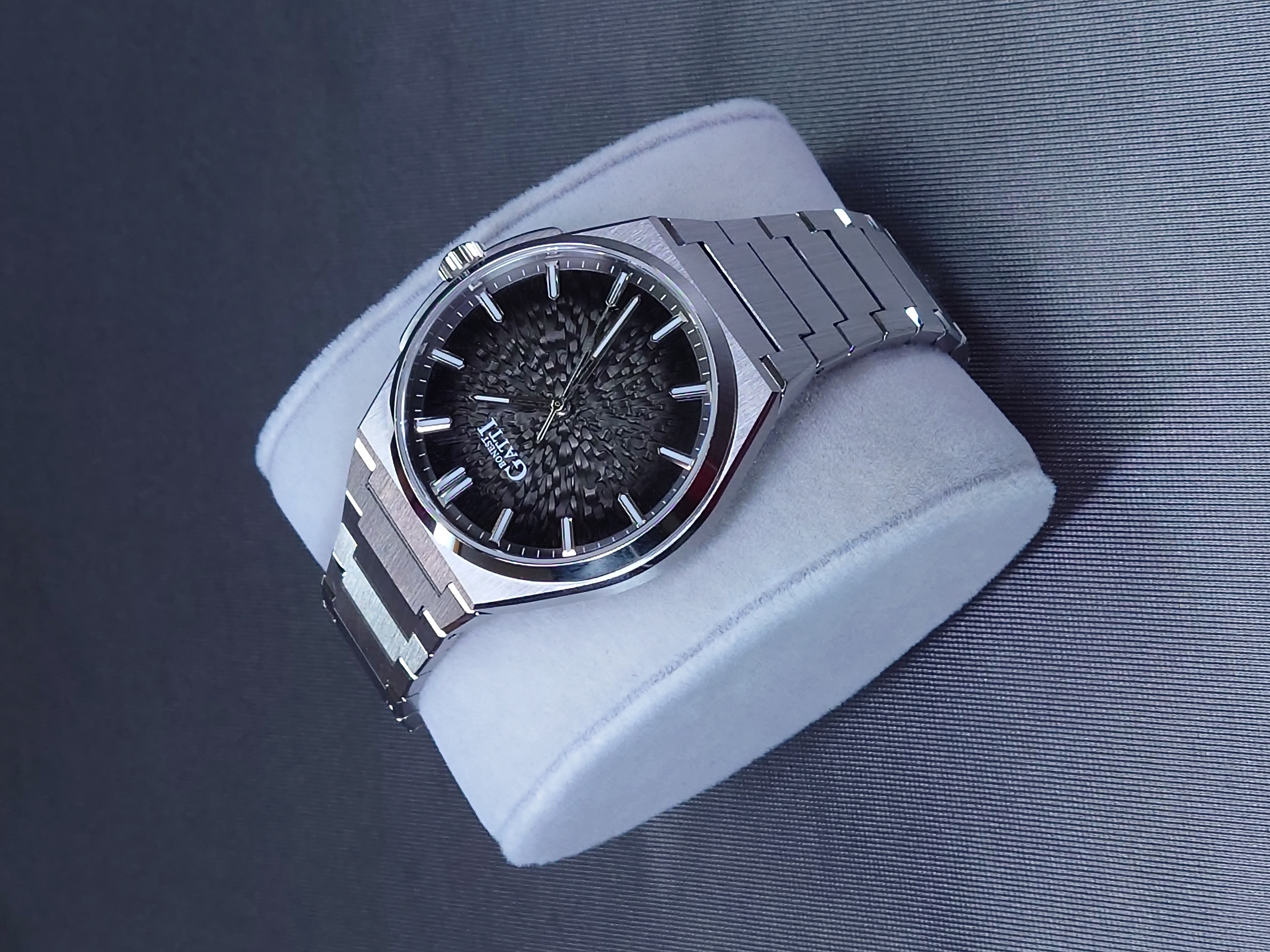 Bonest Gatti 冰裂紋一體式錶帶自動錶 BG8013-S1 Black