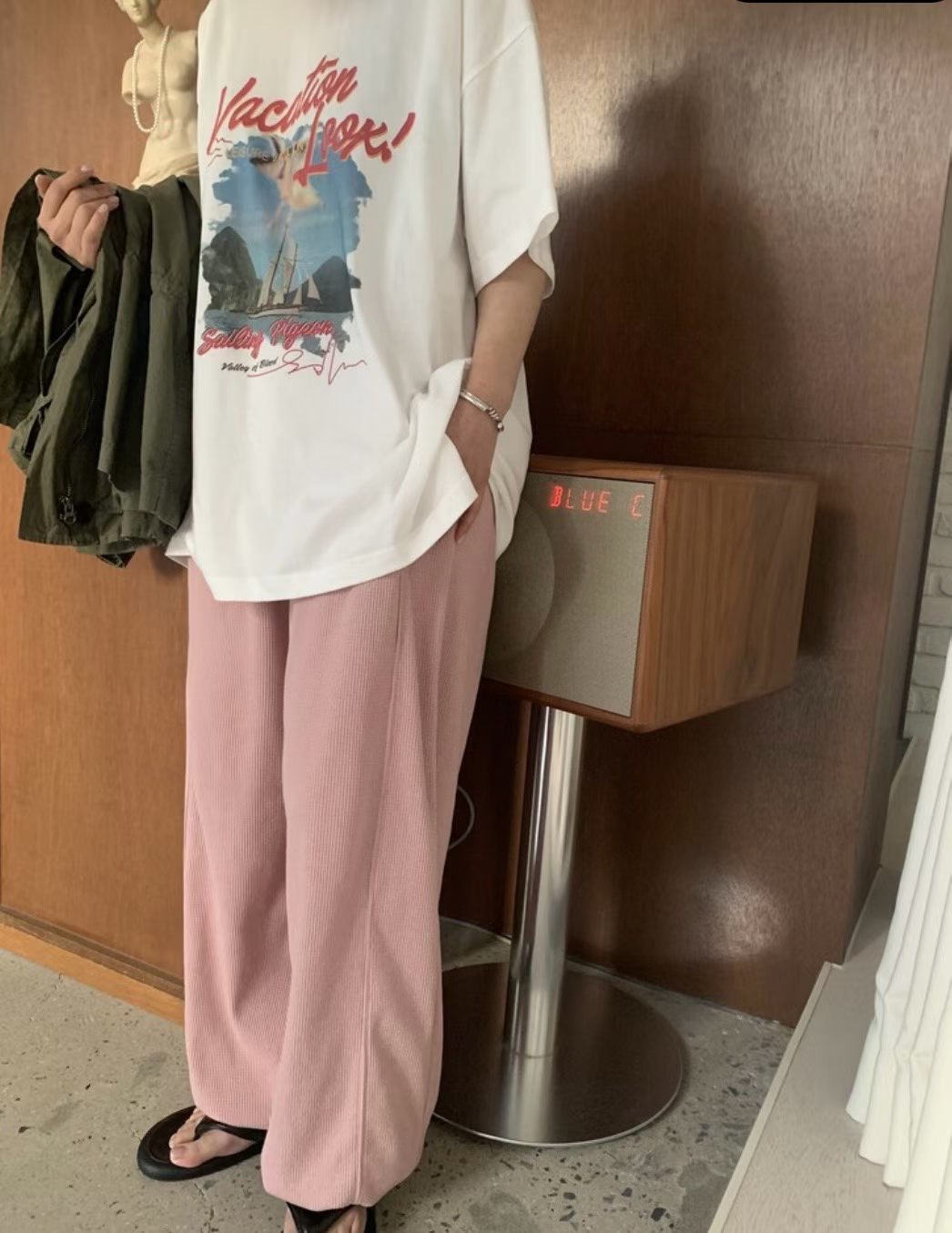 🇰🇷東大門女裝 | Graphic T (White/Black)