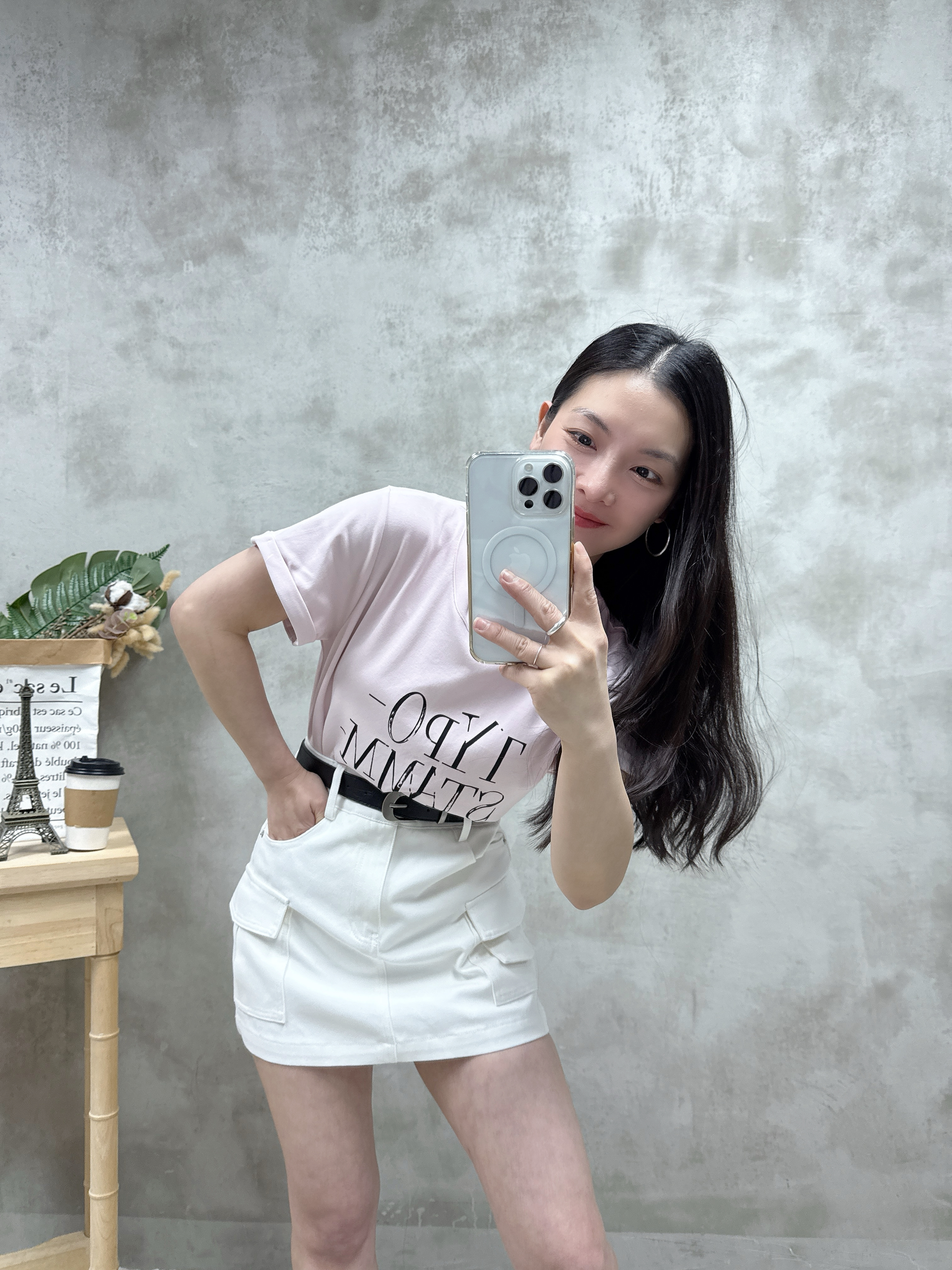 B08 褶袖英文字Tee