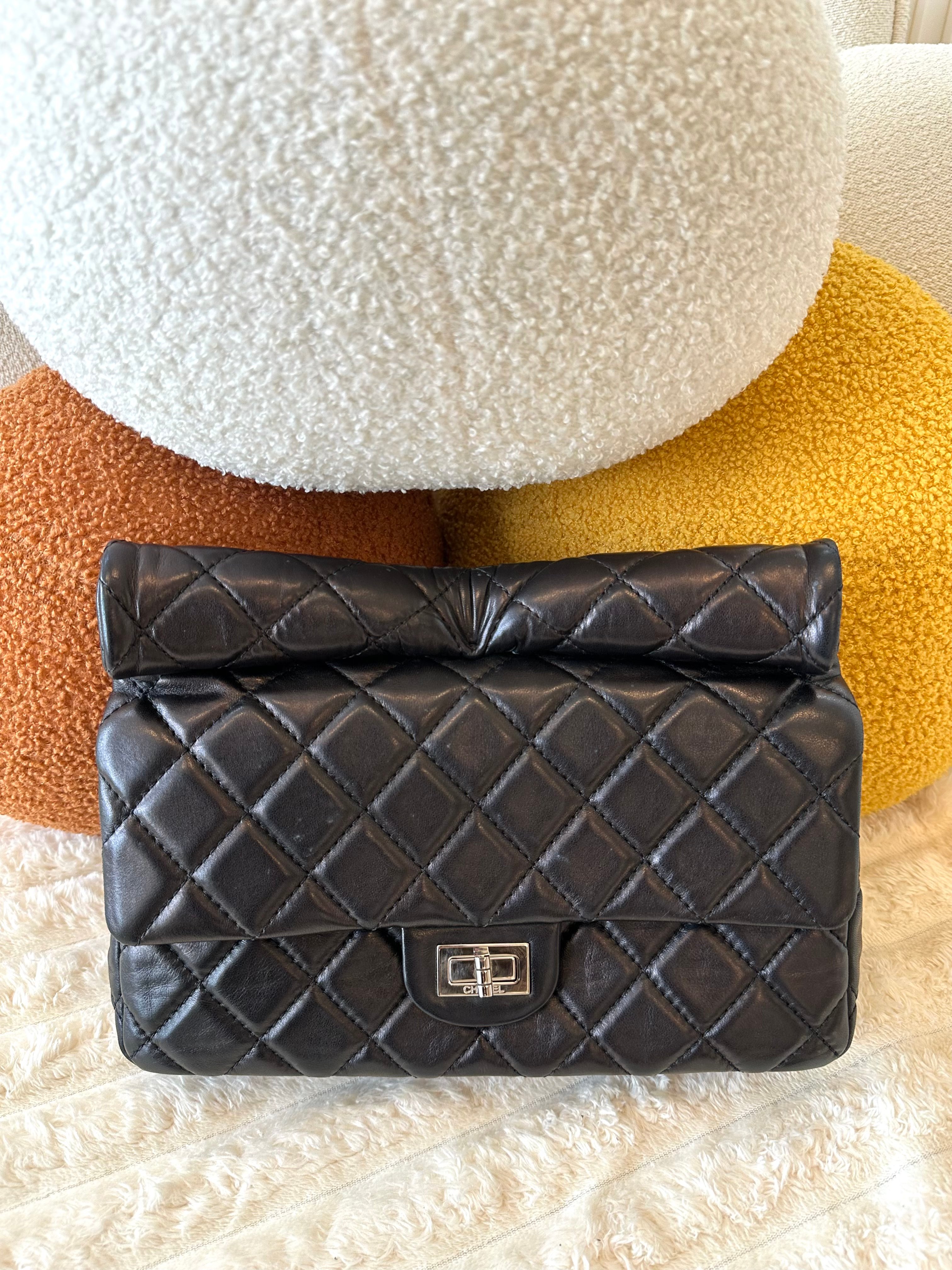 Pre-owned Chanel Clutch/ Product Code: 24122605