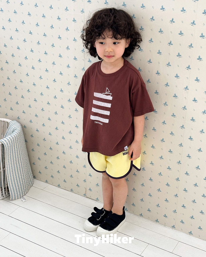 🇰🇷Tiny Hiker tee