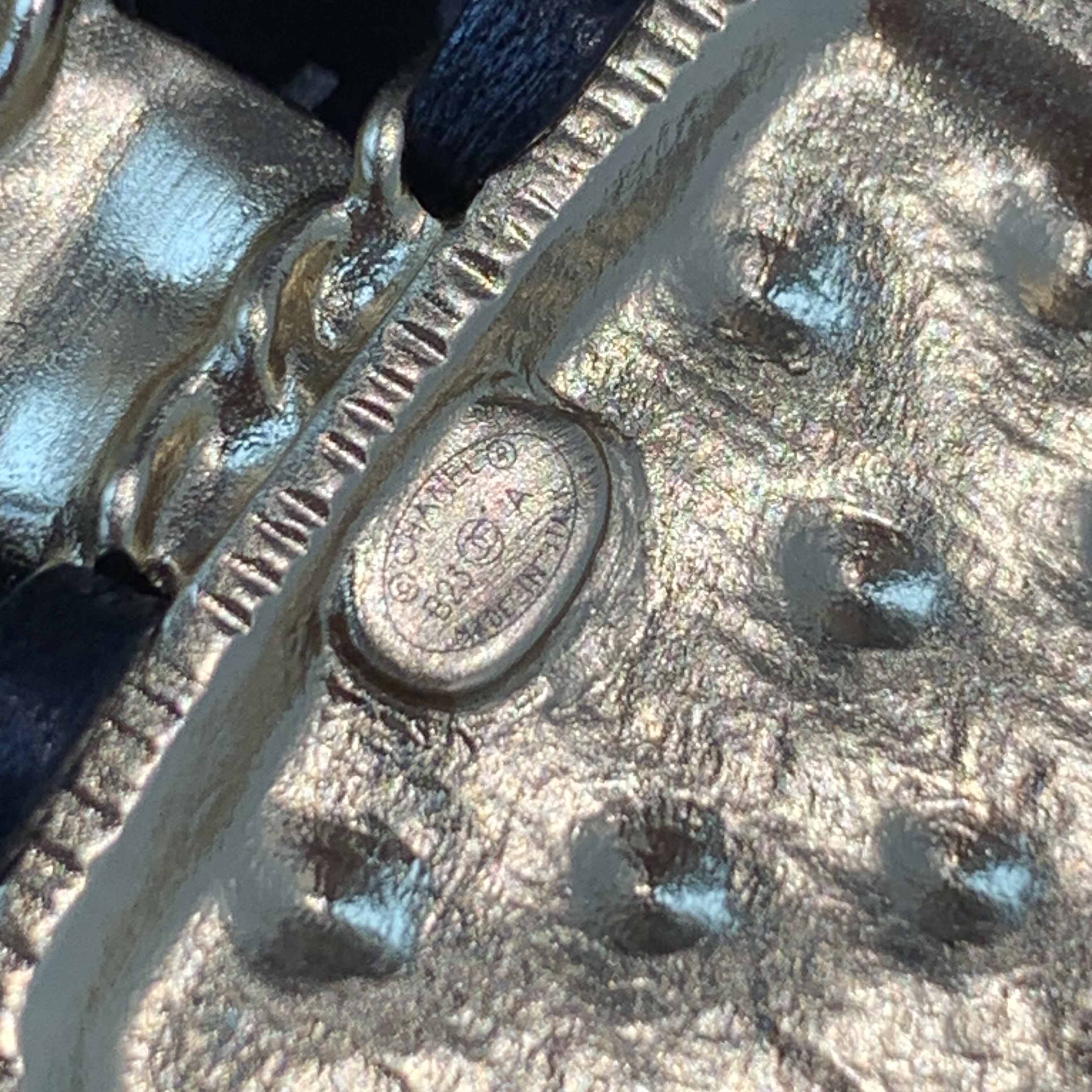 ✨晚會必備‼️Chanel No.5全金香水胸針 Chanel brooch 23年秋冬款
