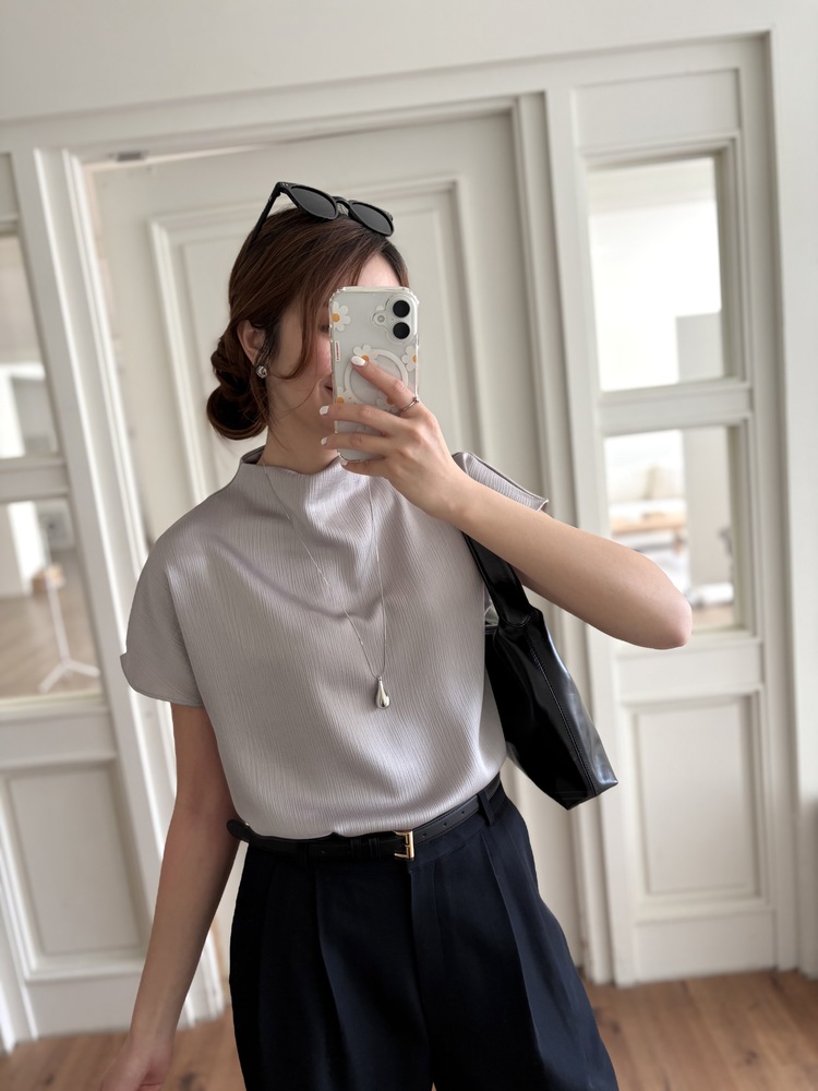 Claudette Silky Pleated Top (Silver Grey)