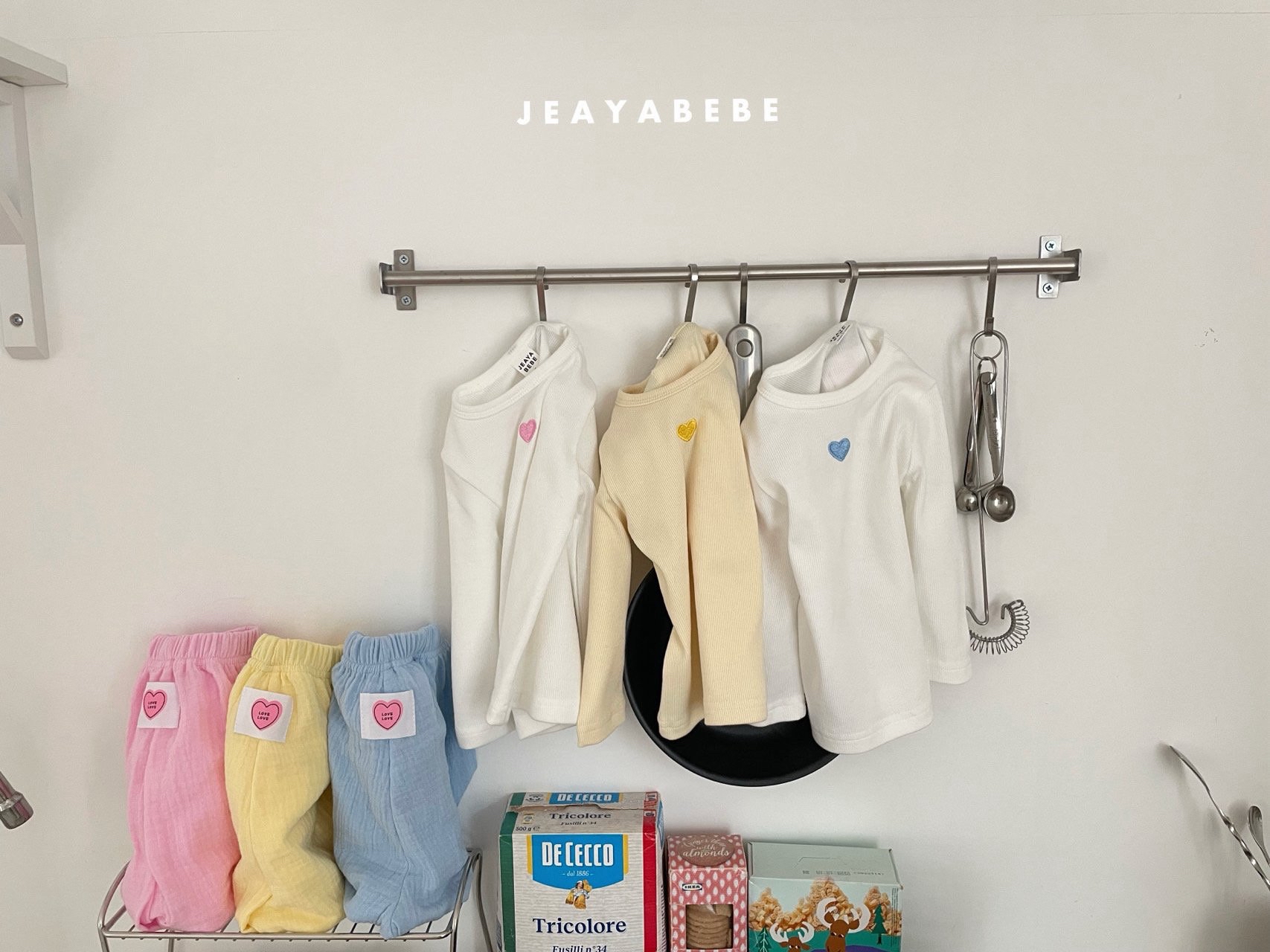 🇰🇷jeayabebe set (tee+pants)