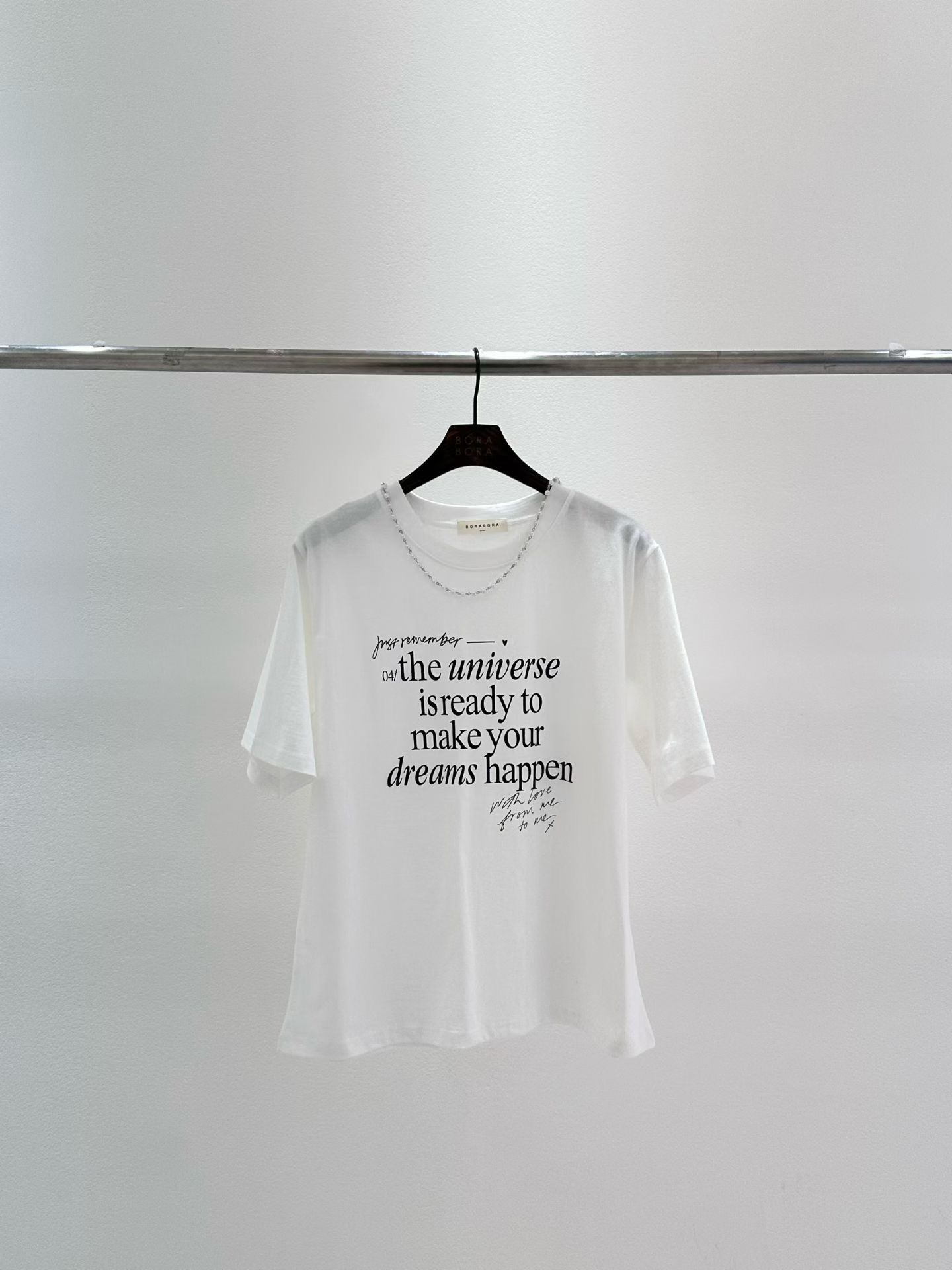 春裝英文字Tee(頸鏈可拆)