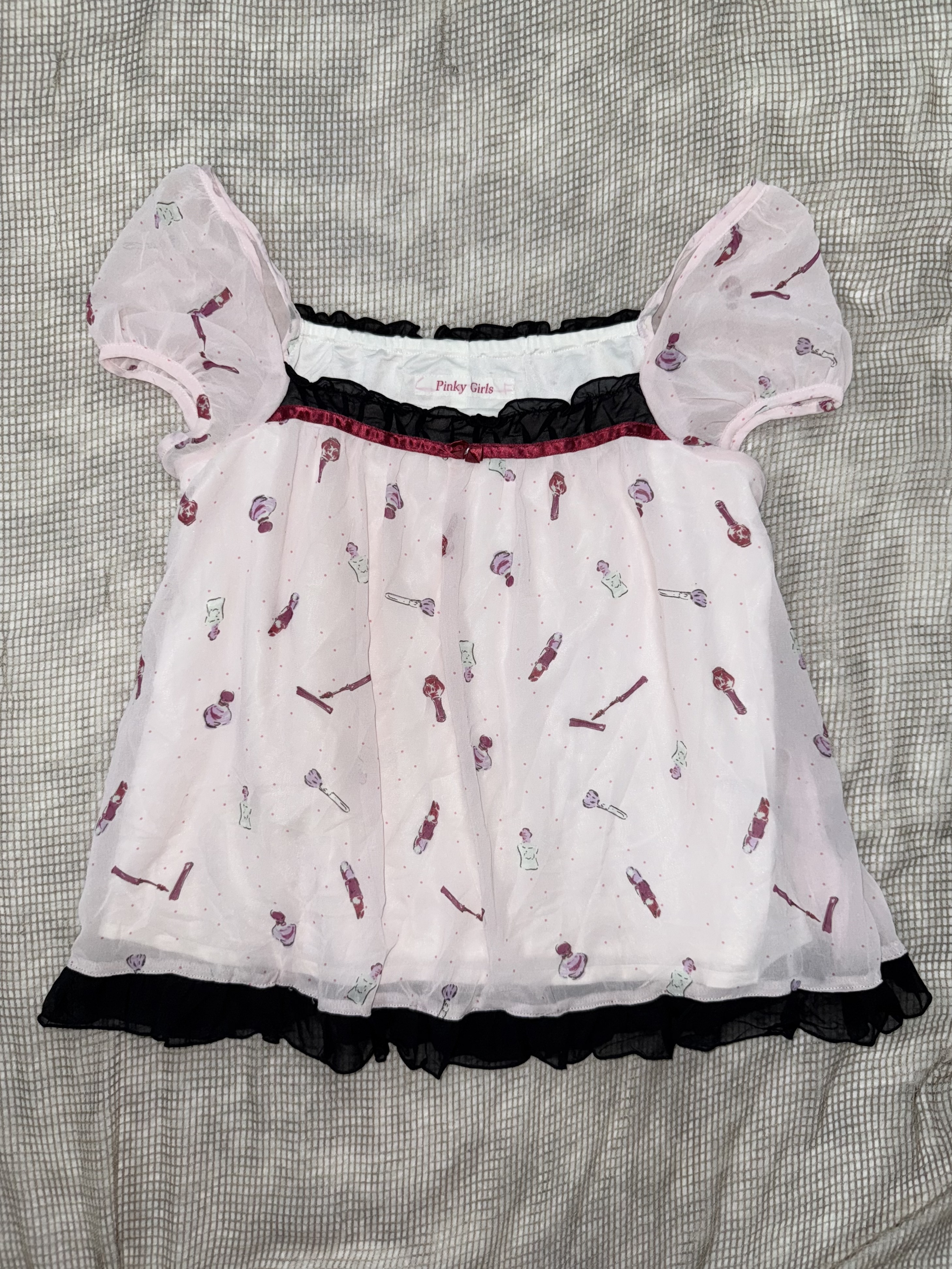 Pink Girl Cosmetic Pattern Square Neck Puff Sleeve Top