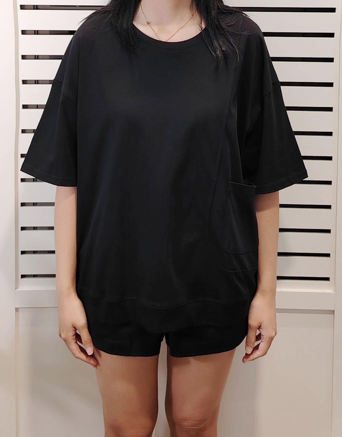 2688 Basic Tee Bottom  Pocket