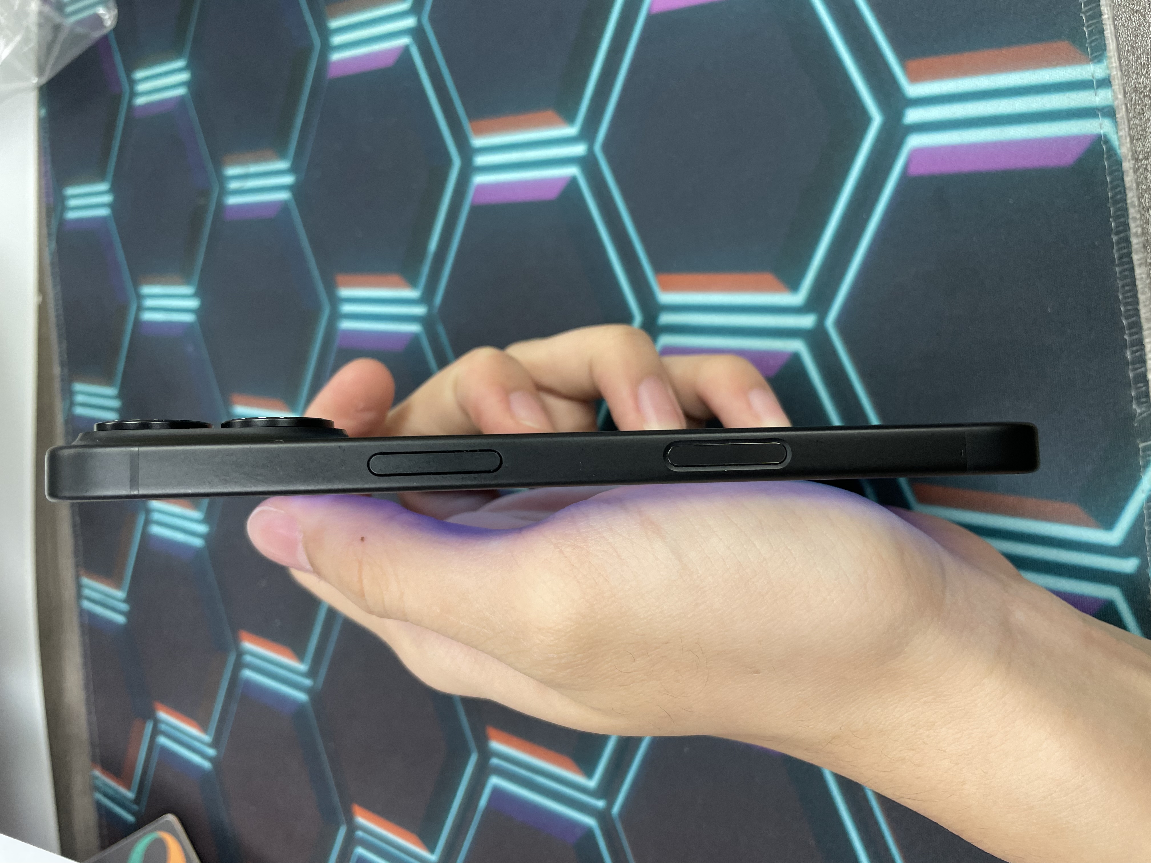 *7389 16 勁靚機 256GB 電100 black 黑色