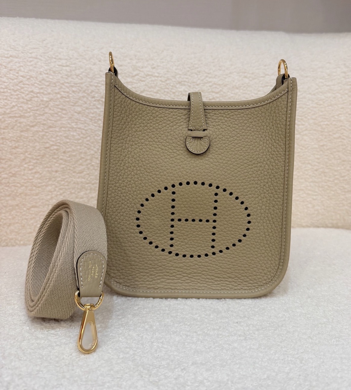 Mini Evelyne Trench 風衣灰金扣 K Stamp