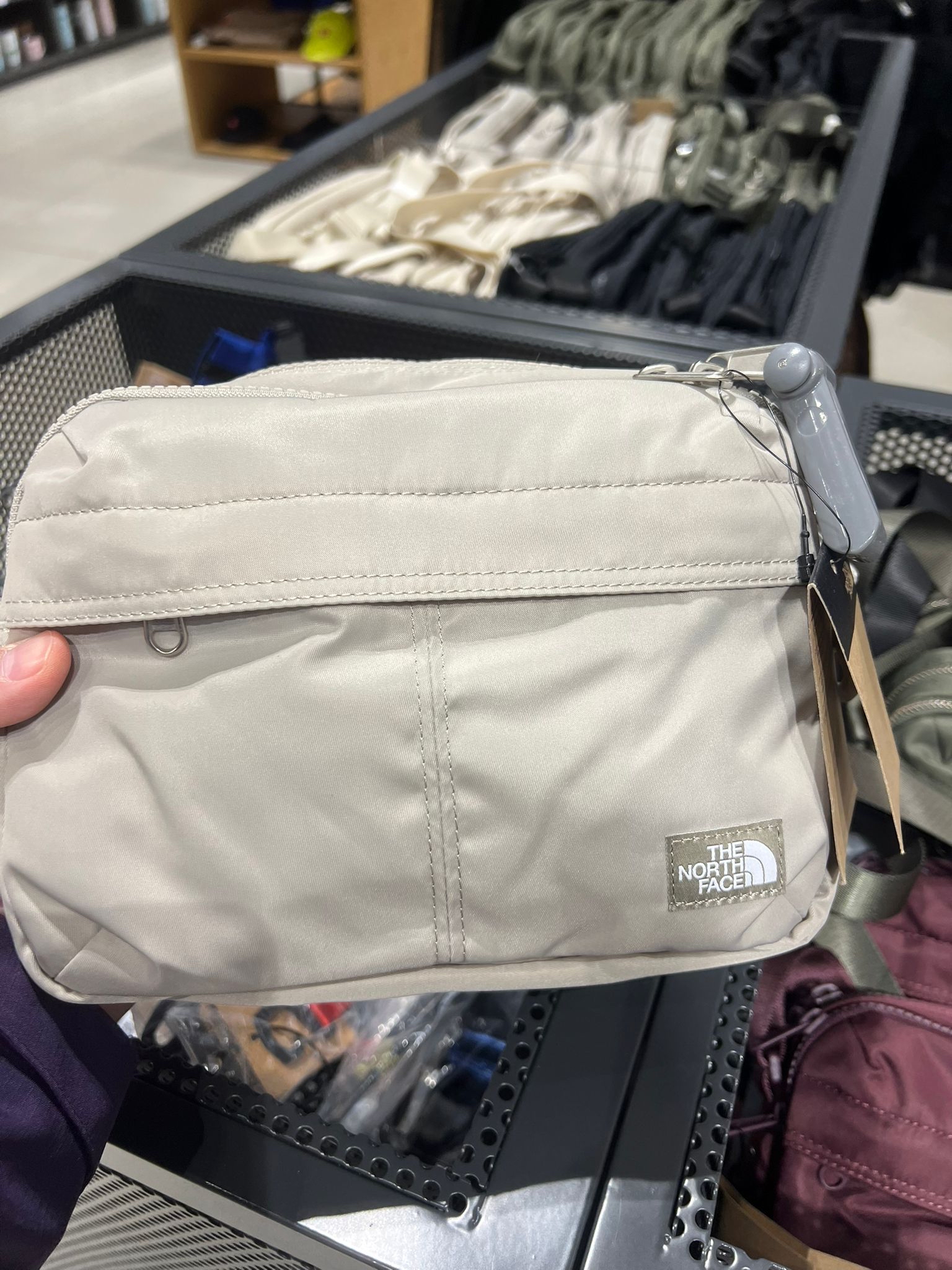 The North Face 尼龍質地斜孭袋