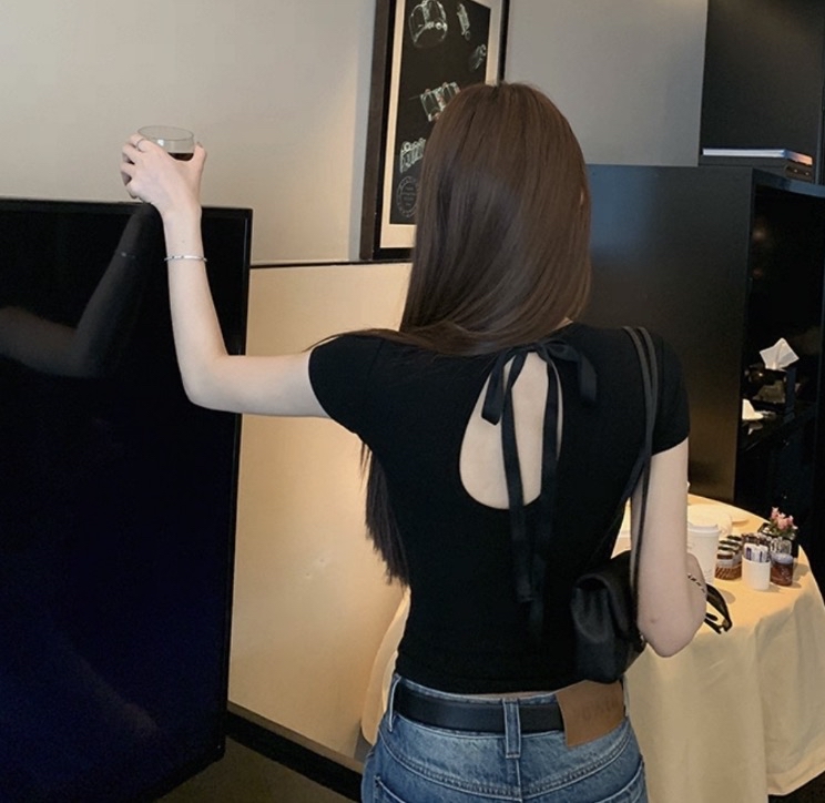 B57(5263) 韩版后U型镂空蝴蝶结绑带黑白上衣