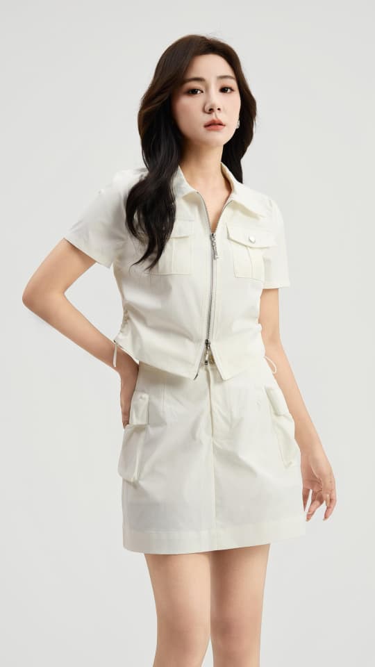 10141302 Luna Utility Zip Crop Top