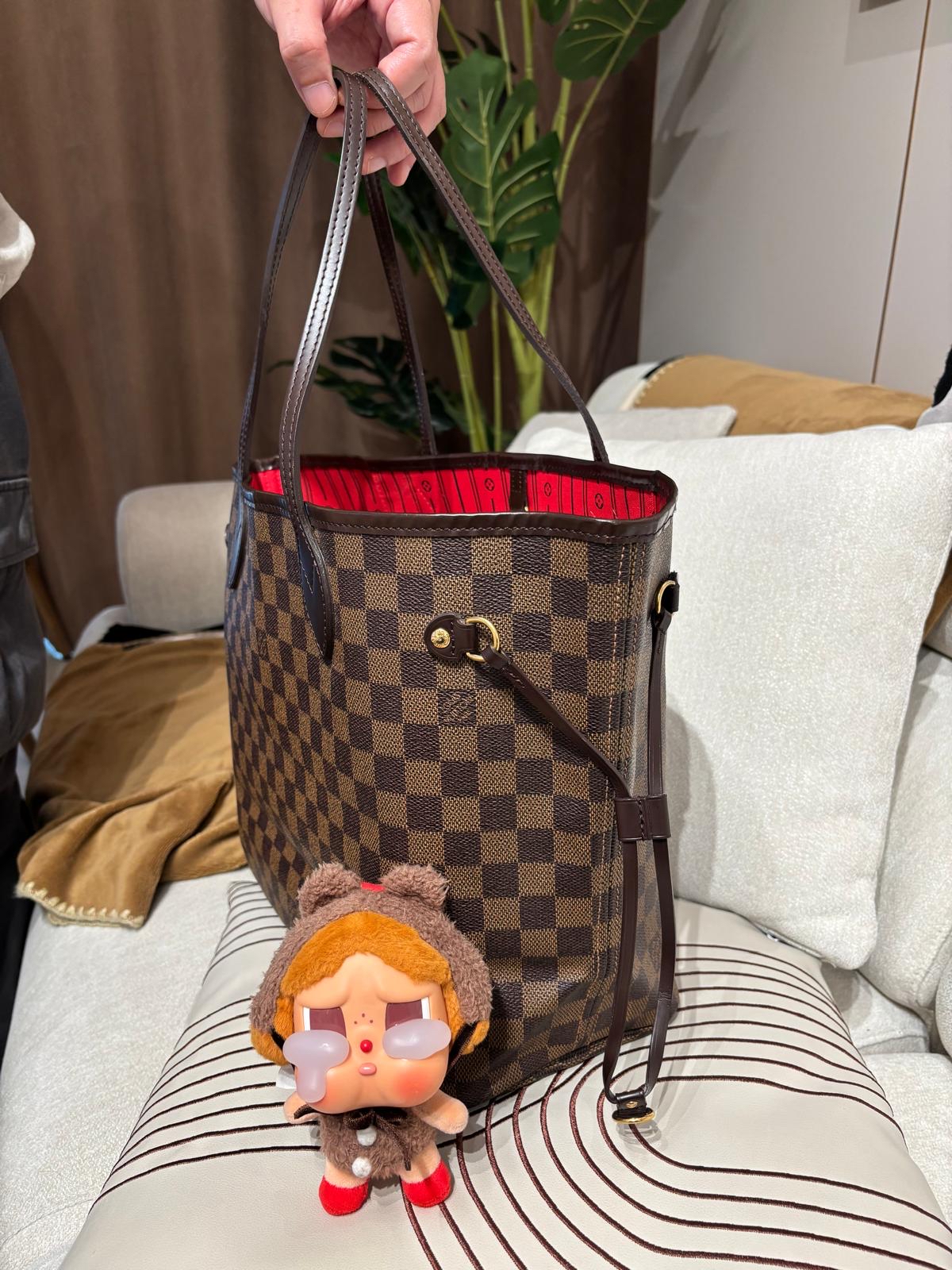 LV Neverfull MM 100%Authentic, 98%New ✅Dust bag